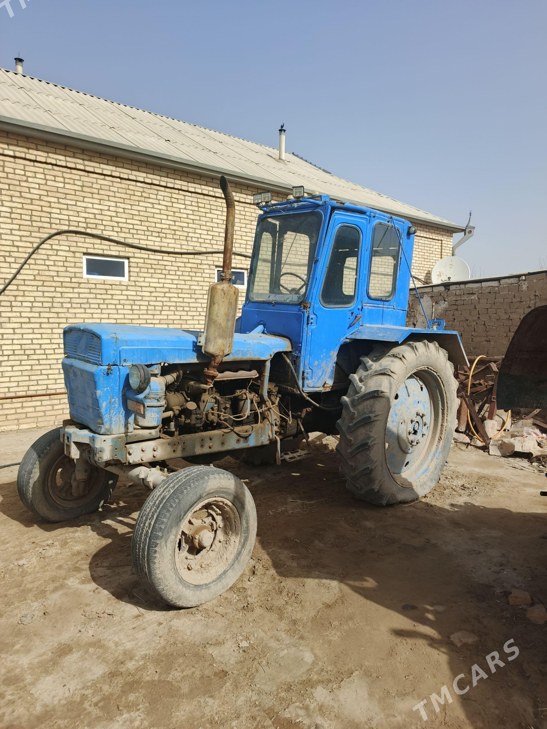 MTZ T-28 2004 - 8 000 TMT - Мургап - img 1