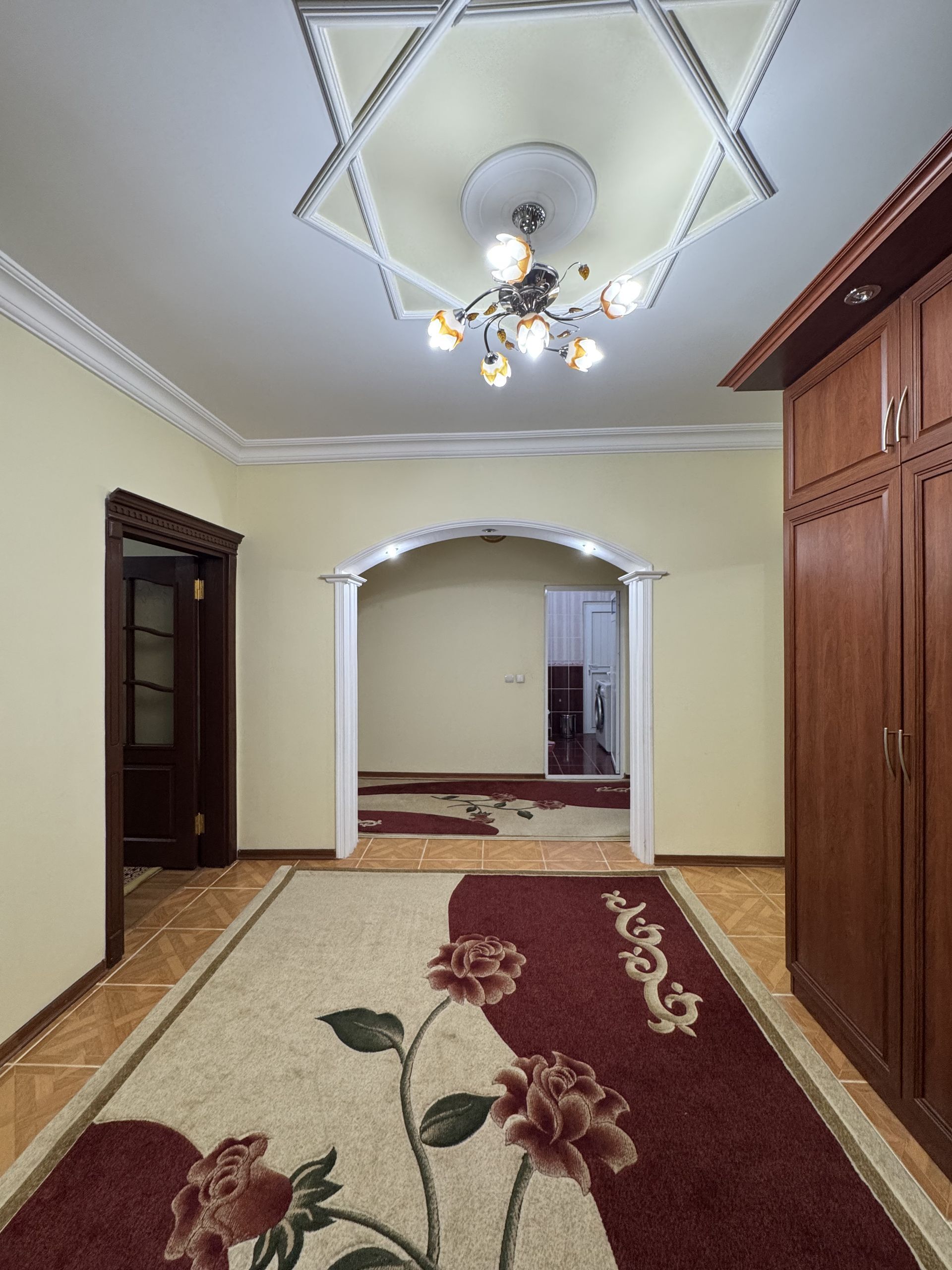 Mir6 9/4et 3kom 112m² ekisperm - Parahat 6 - img 1