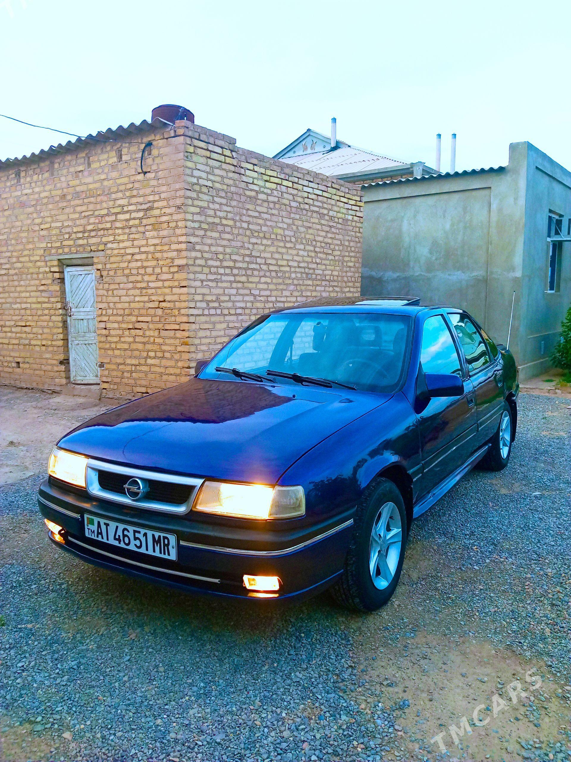 Opel Vectra 1995 - 55 000 TMT - Мургап - img 1
