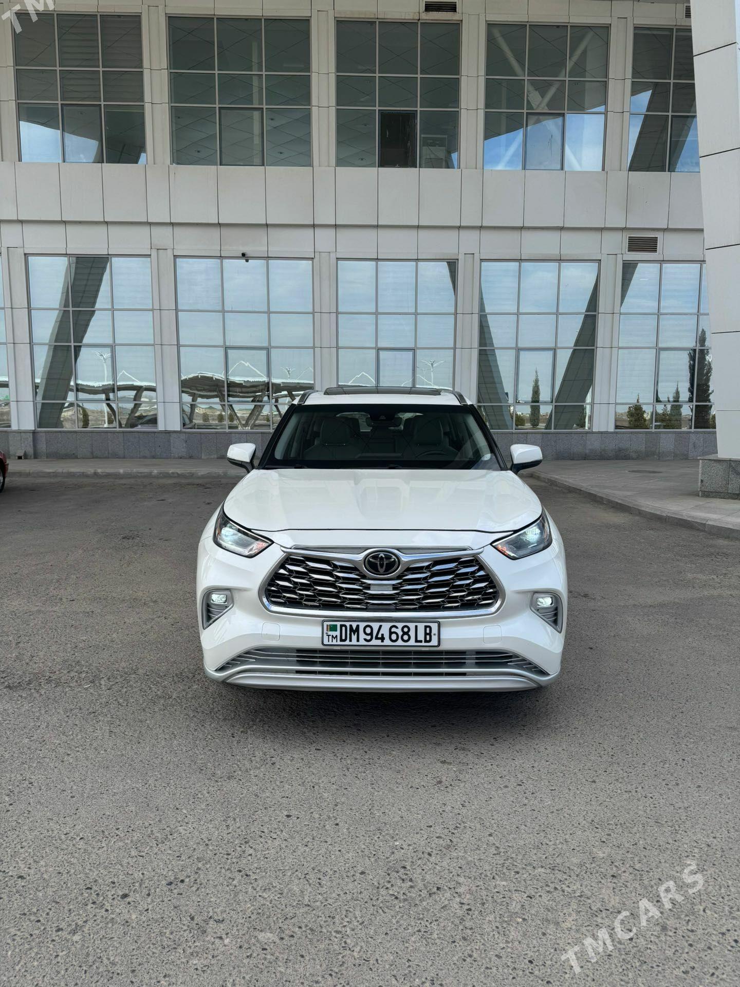 Toyota Highlander 2021 - 640 000 TMT - Туркменабат - img 1