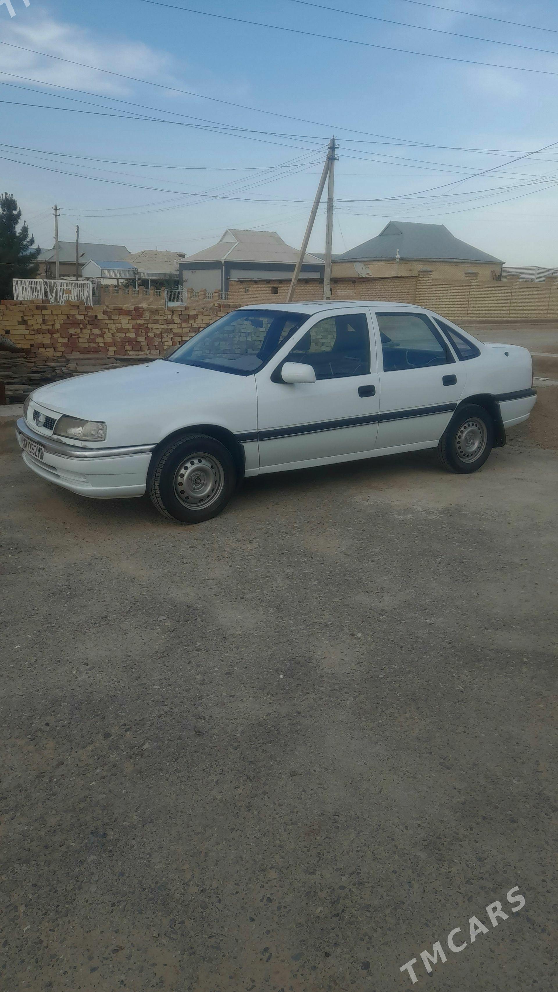 Opel Vectra 1995 - 42 000 TMT - Мары - img 1
