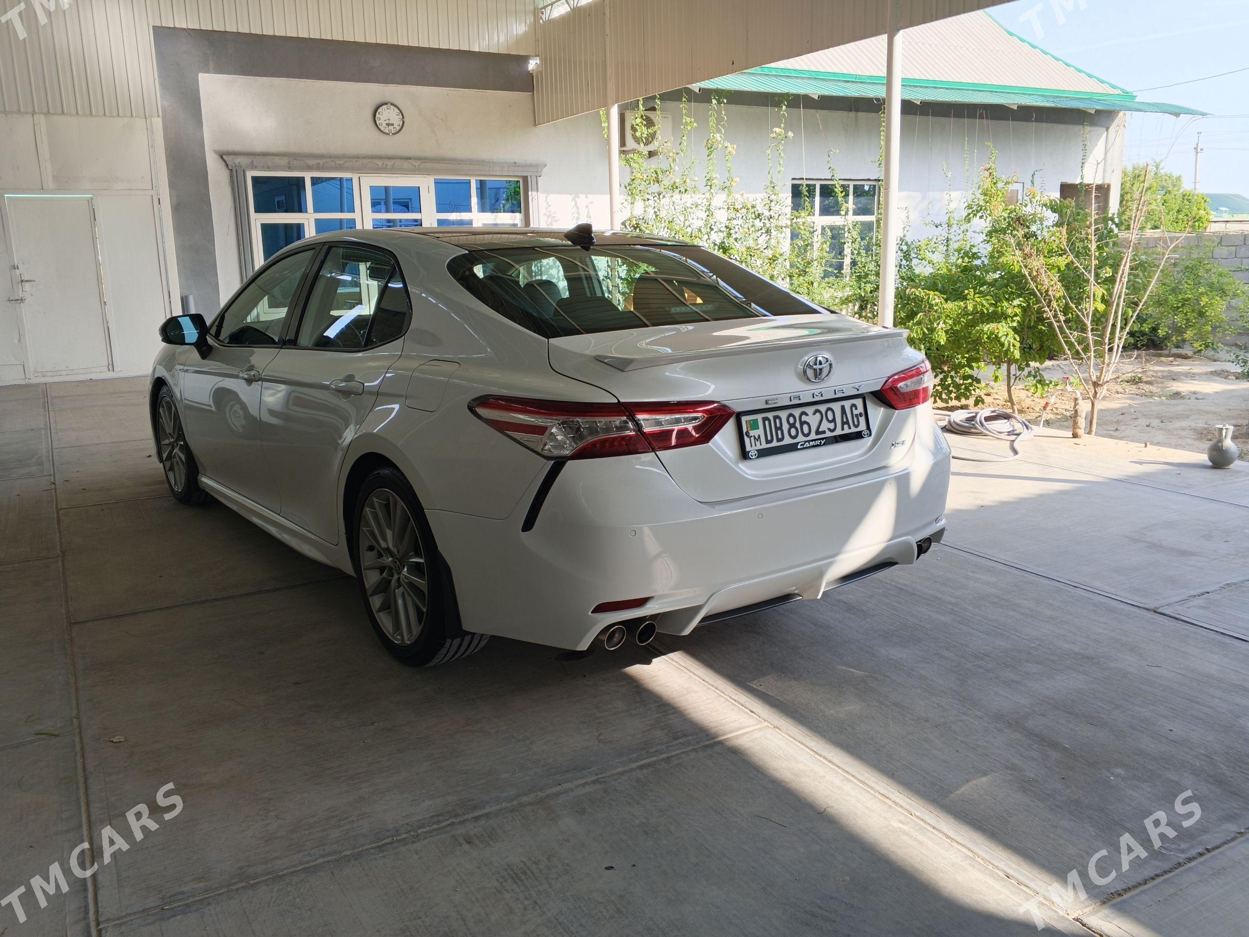 Toyota Camry 2020 - 390 000 TMT - Büzmeýin - img 1