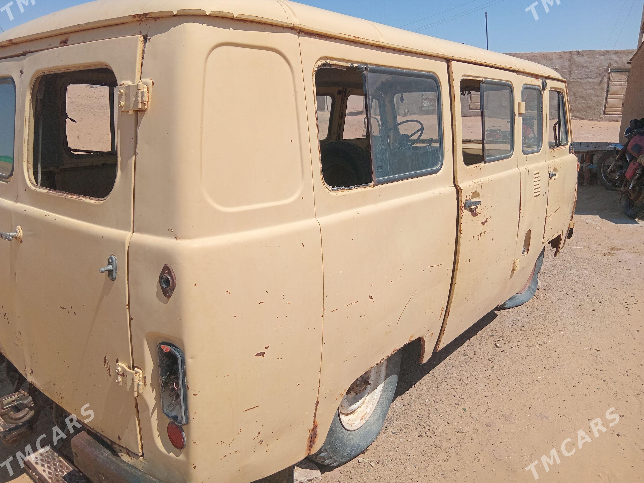 UAZ 469 1991 - 10 000 TMT - Ак-Бугдайский этрап - img 1