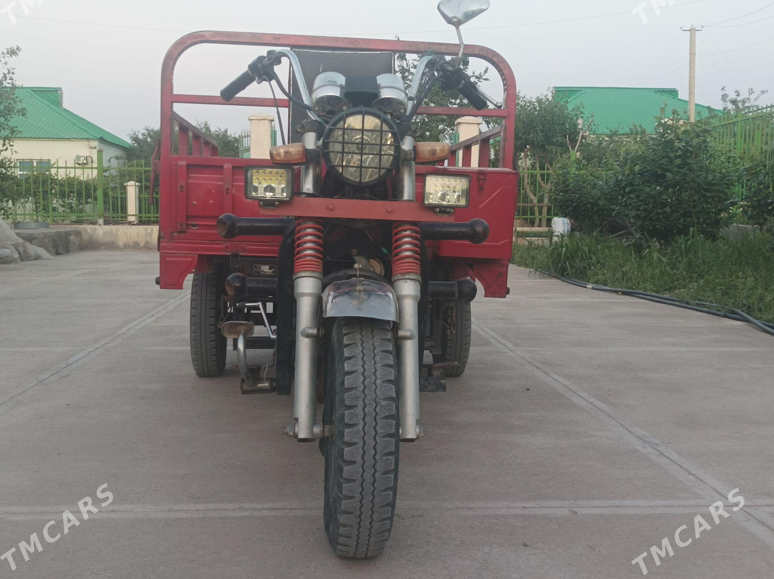 Foton Gratour V5 2015 - 16 000 TMT - Гёкдепе - img 1