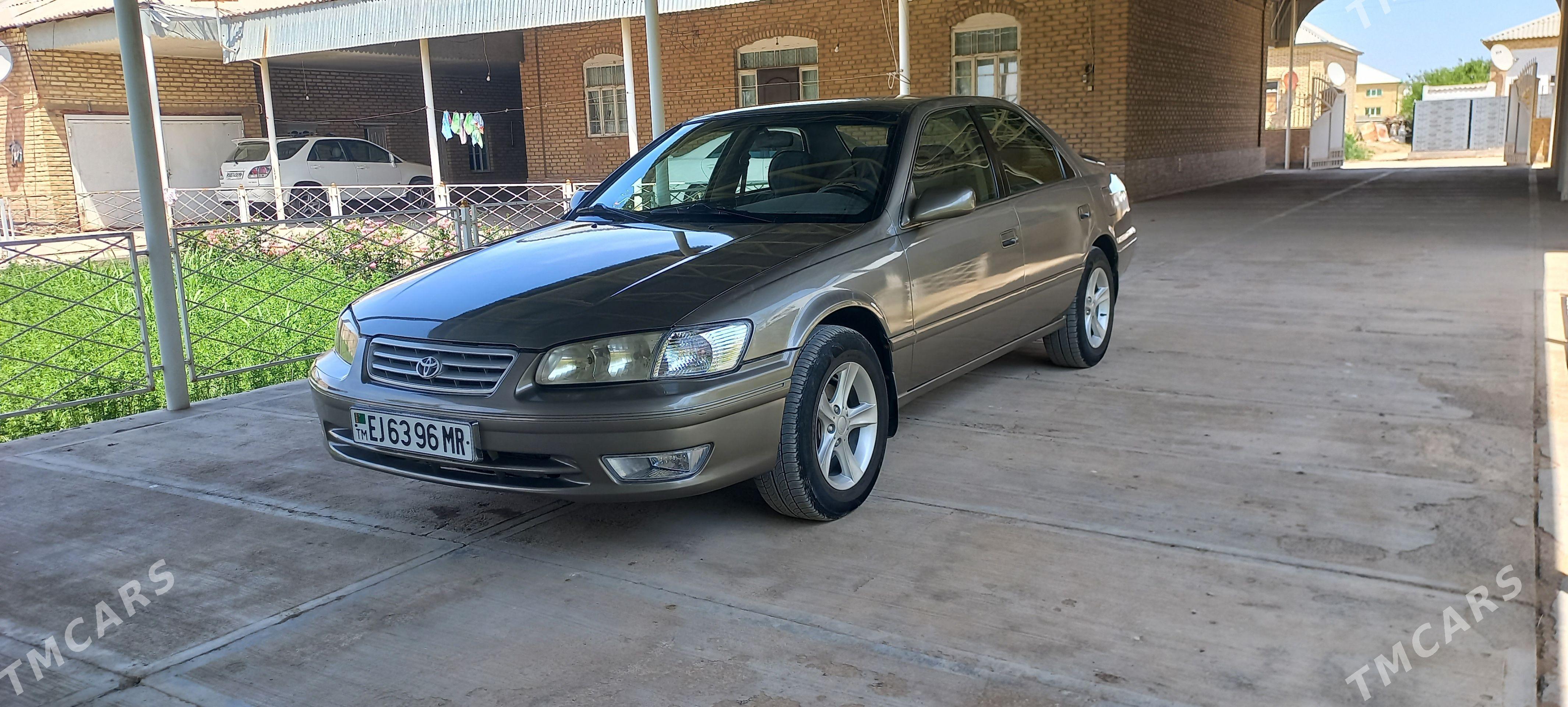 Toyota Camry 2000 - 150 000 TMT - Mary - img 1