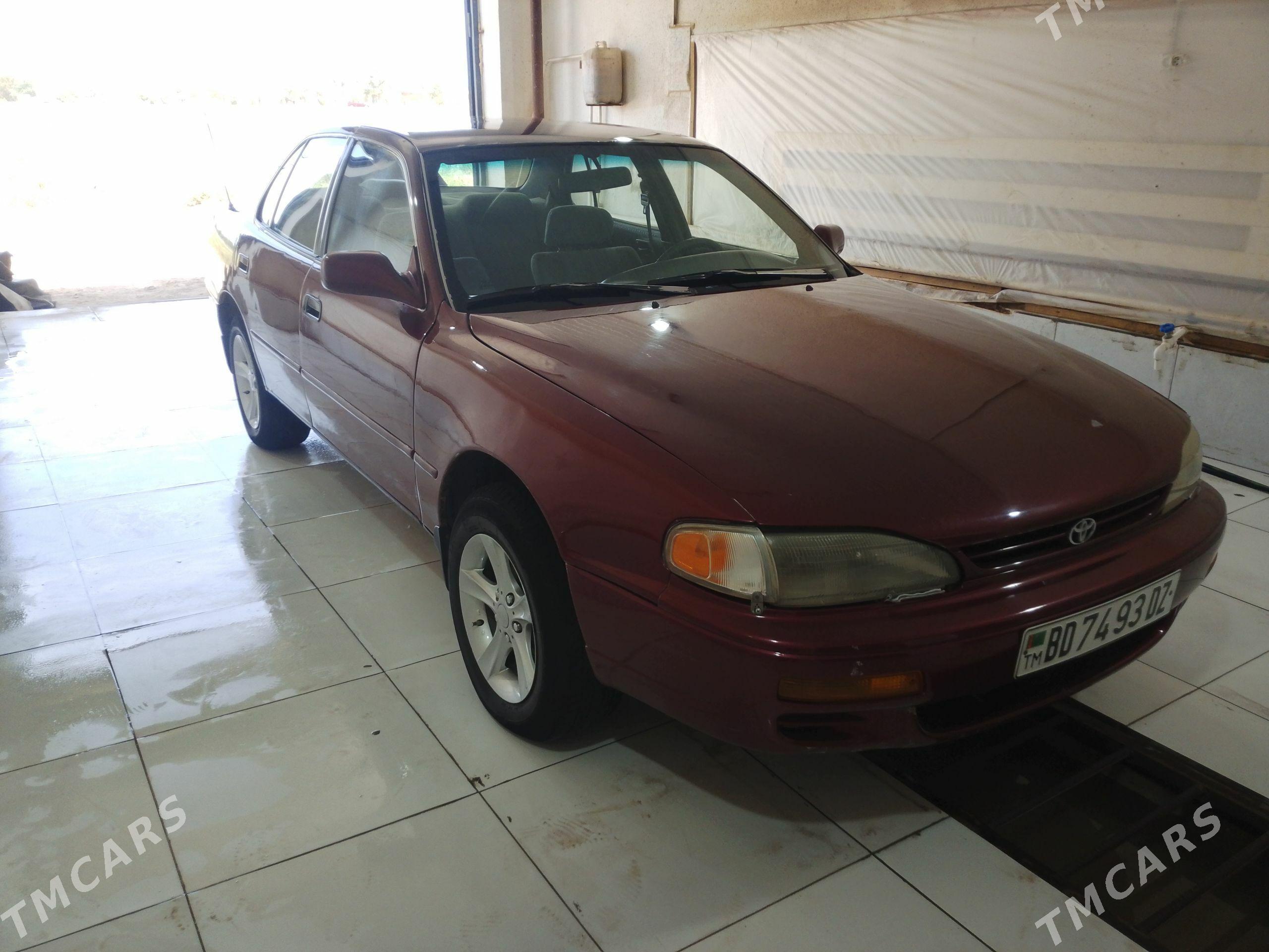 Toyota Camry 1995 - 110 000 TMT - Köneürgenç - img 1