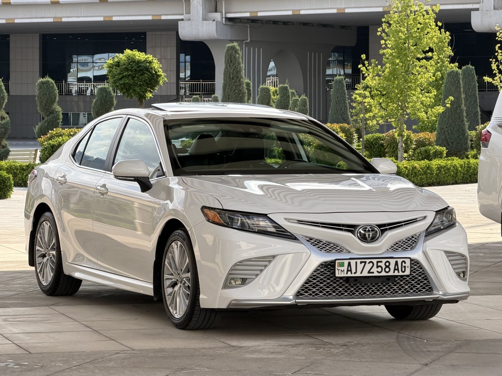 Toyota Camry 2020 - 385 000 TMT - Aşgabat - img 1