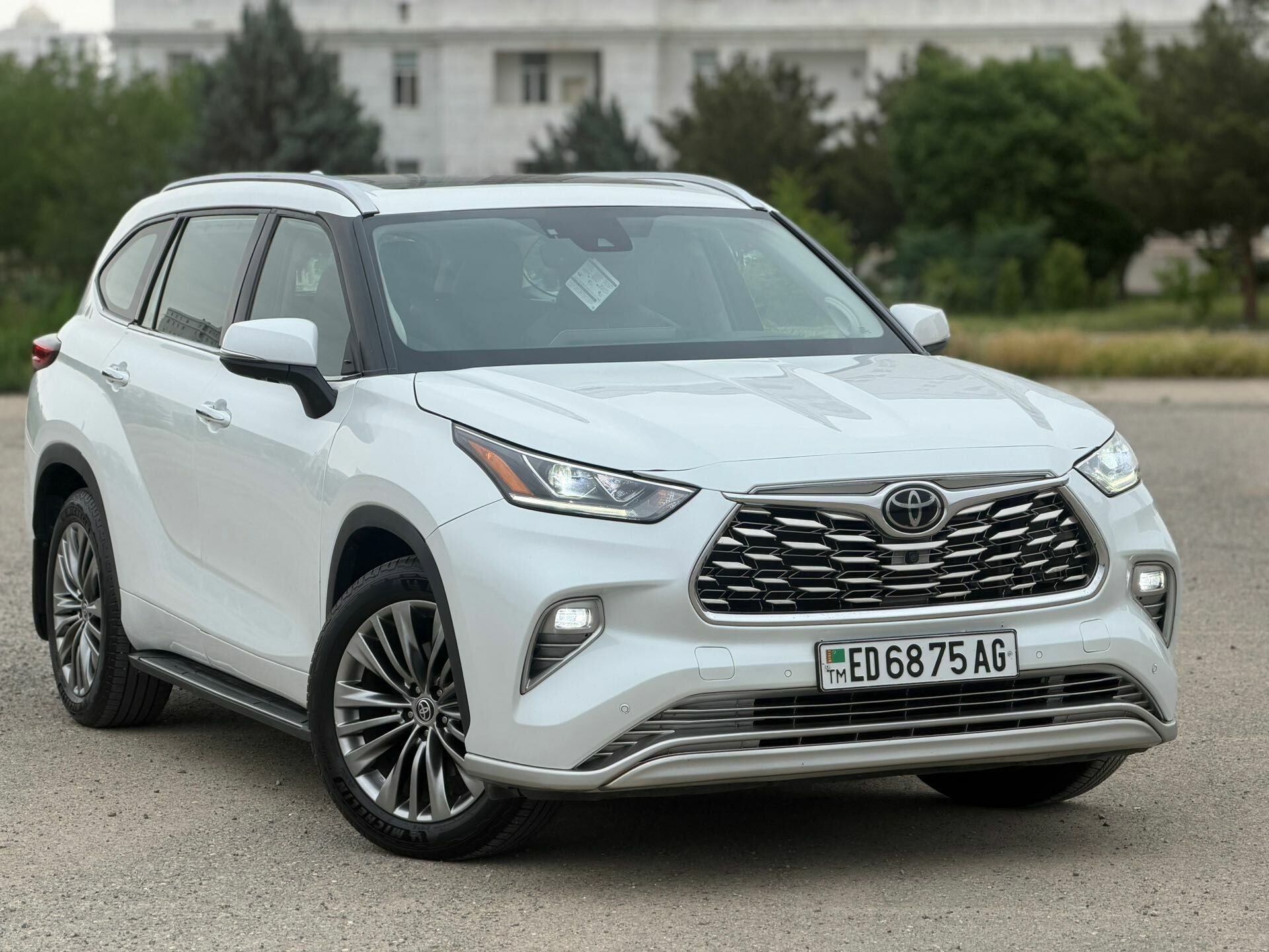 Toyota Highlander 2022 - 555 000 TMT - Atatürk köç. - img 1