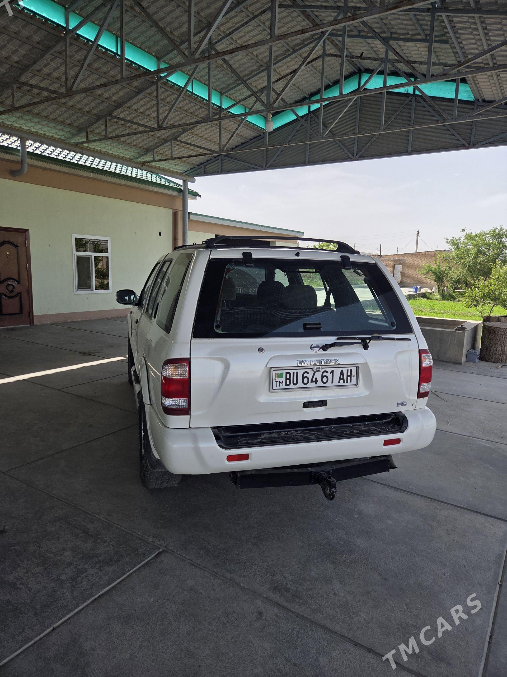 Nissan Pathfinder 2002 - 140 000 TMT - Кака - img 1