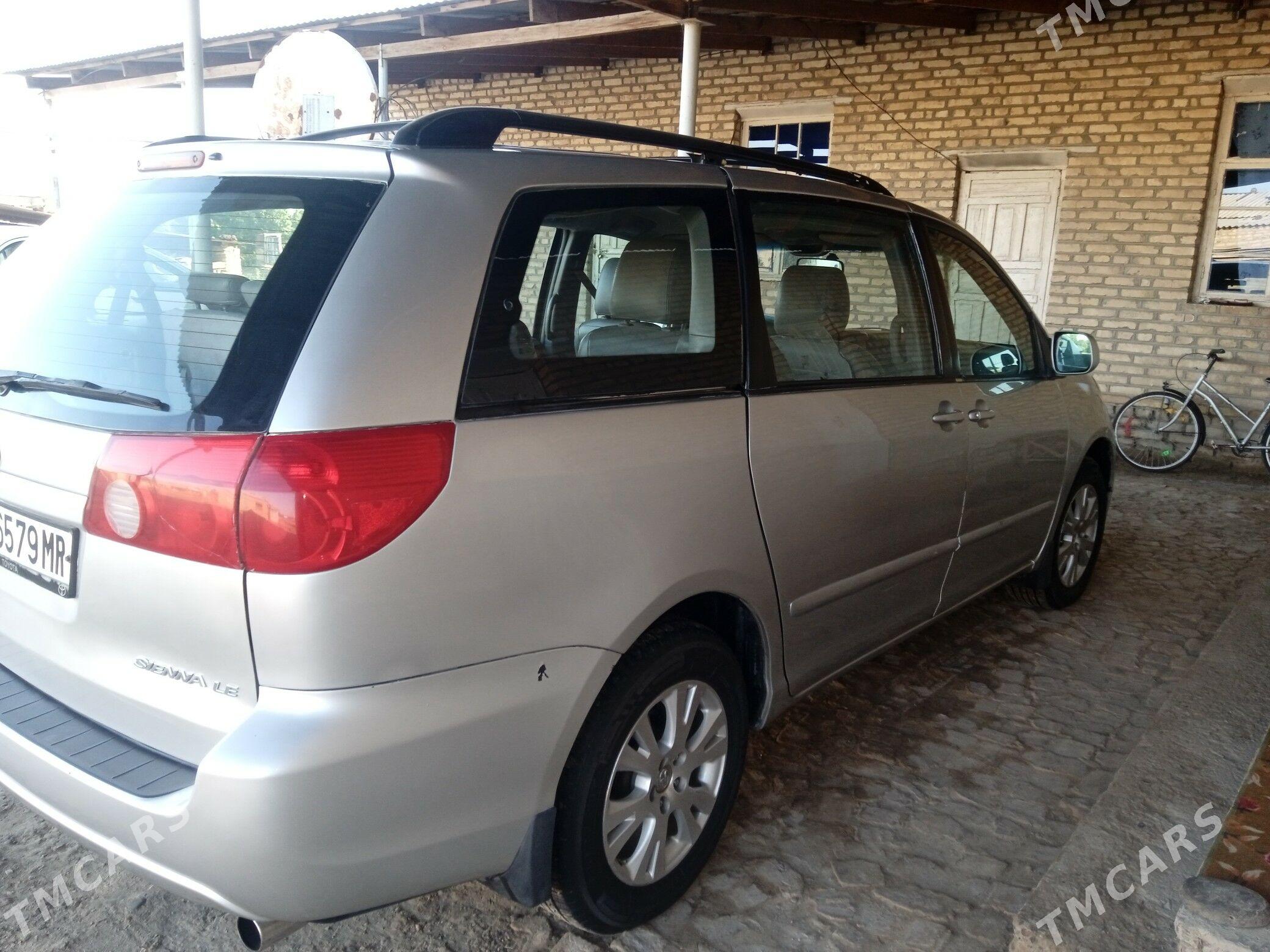 Toyota Sienna 2009 - 230 000 TMT - Murgap - img 1