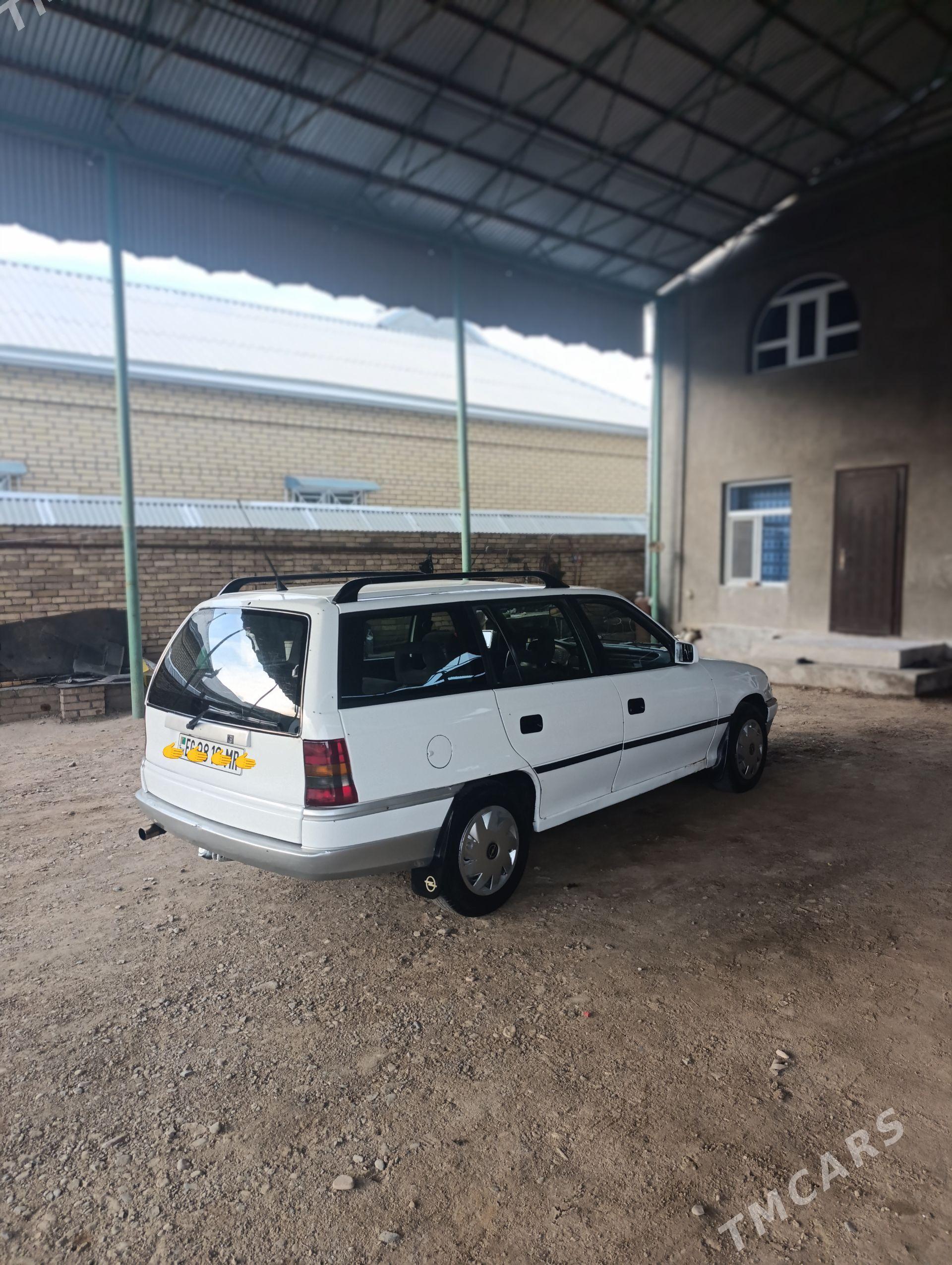 Opel Astra 1993 - 50 000 TMT - Мары - img 1