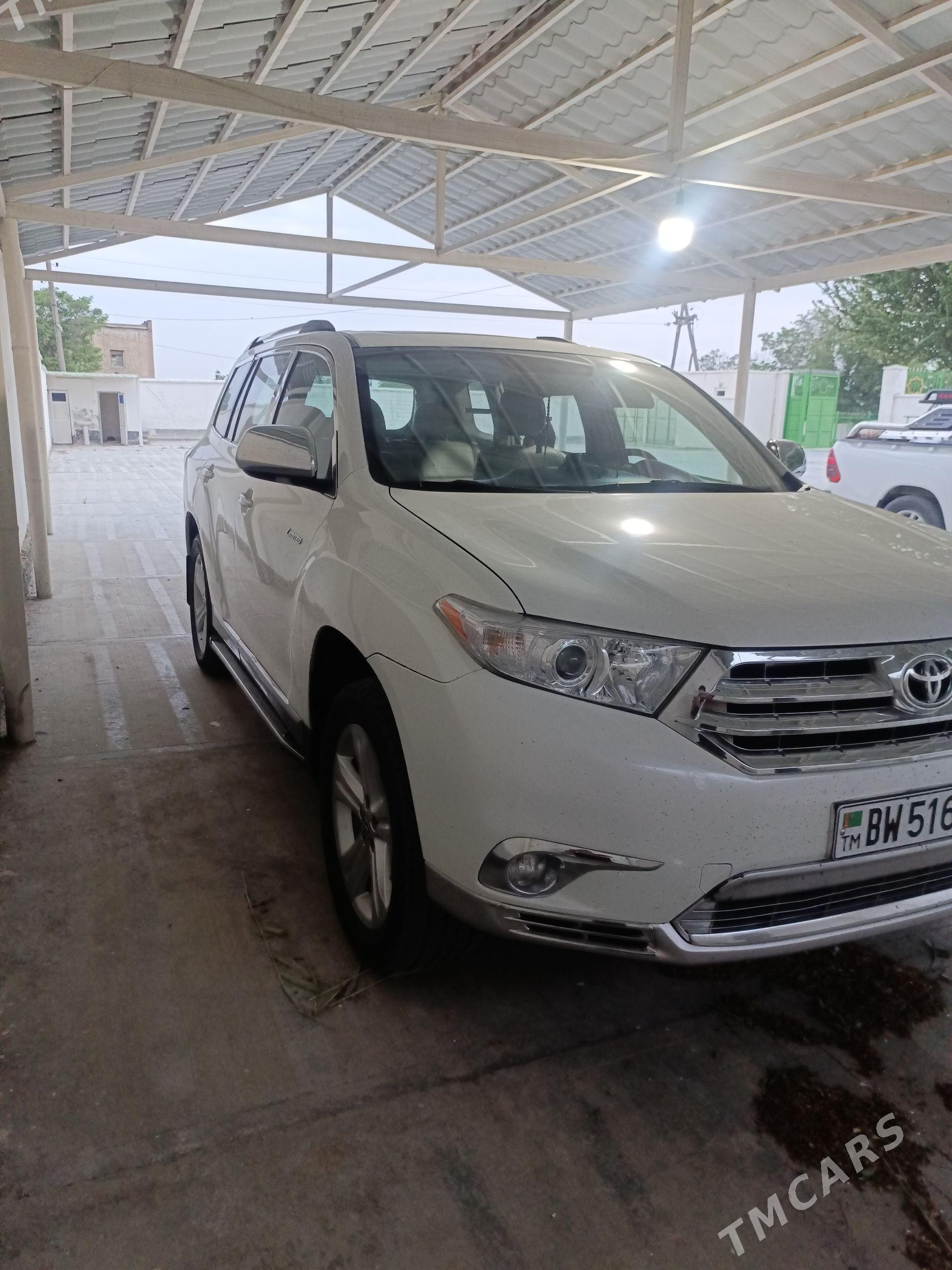 Toyota Highlander 2012 - 380 000 TMT - Анев - img 1
