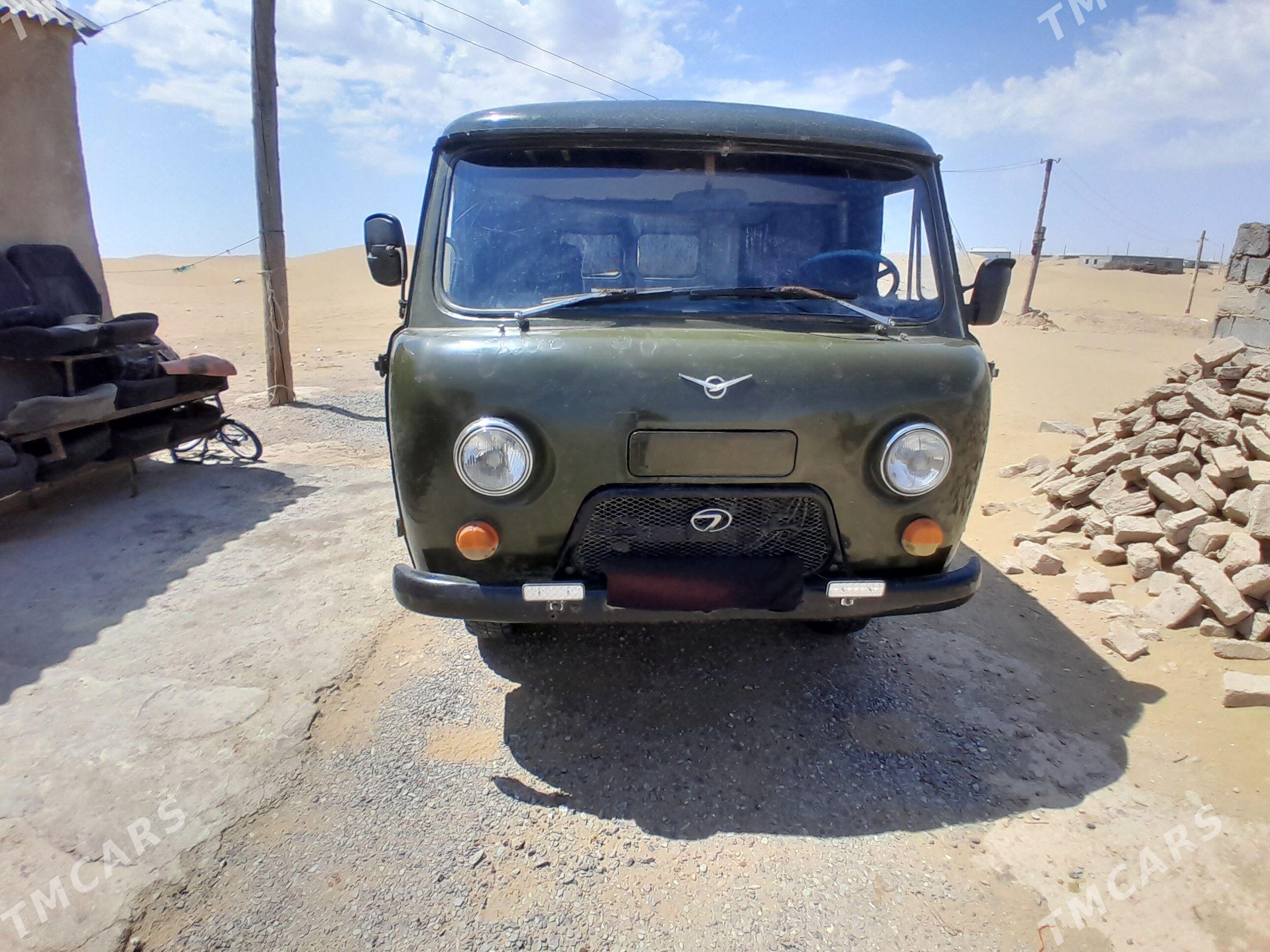 UAZ 469 1986 - 25 000 TMT - Ak bugdaý etraby - img 1
