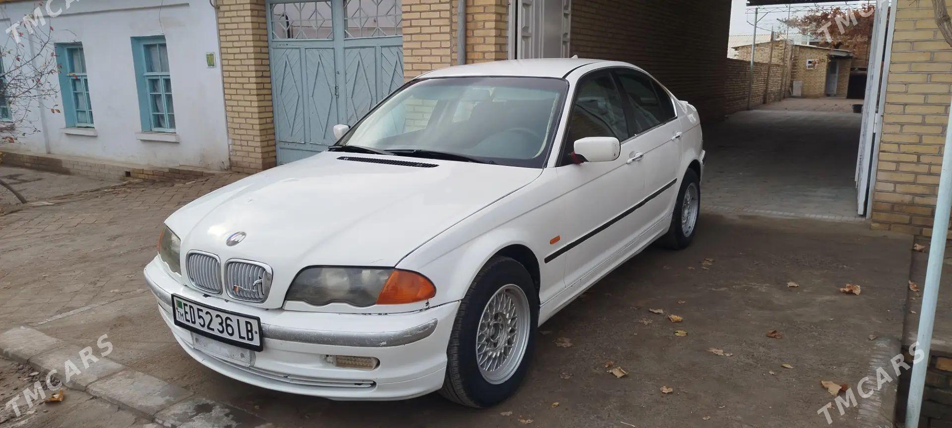 BMW E46 1999 - 60 000 TMT - Kerki - img 1