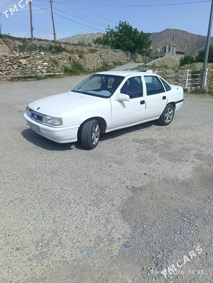 Opel Vectra 1992 - 47 000 TMT - Бахарден - img 1