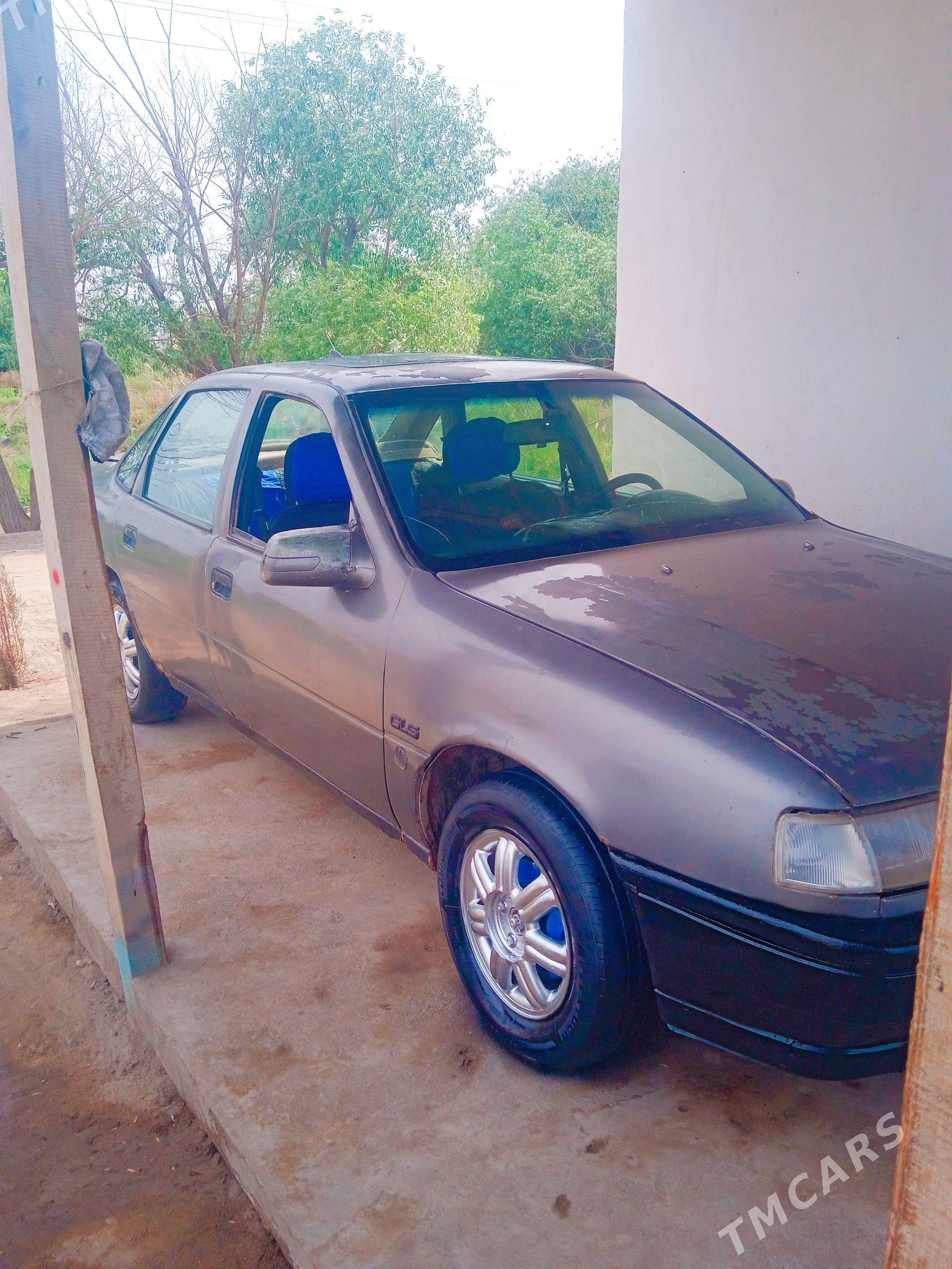 Opel Vectra 1992 - 12 000 TMT - Boldumsaz - img 1