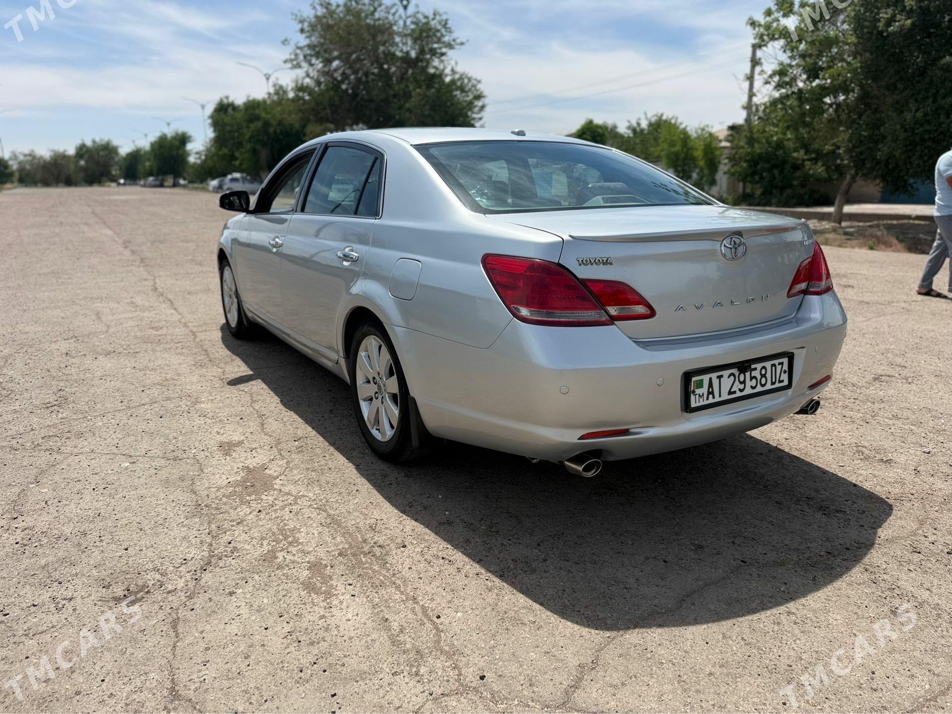 Toyota Avalon 2006 - 165 000 TMT - Дашогуз - img 1