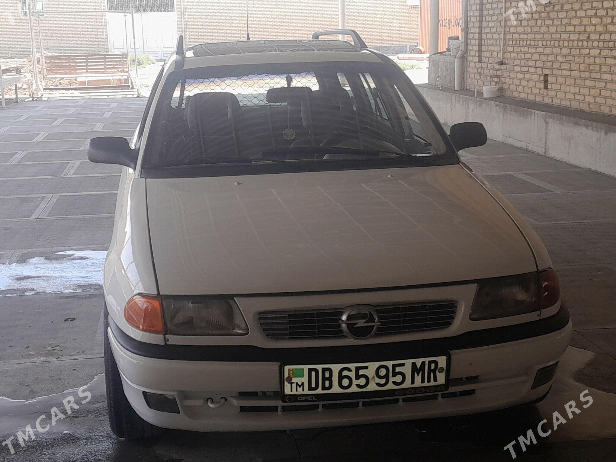 Opel Astra 1994 - 55 000 TMT - Мары - img 1