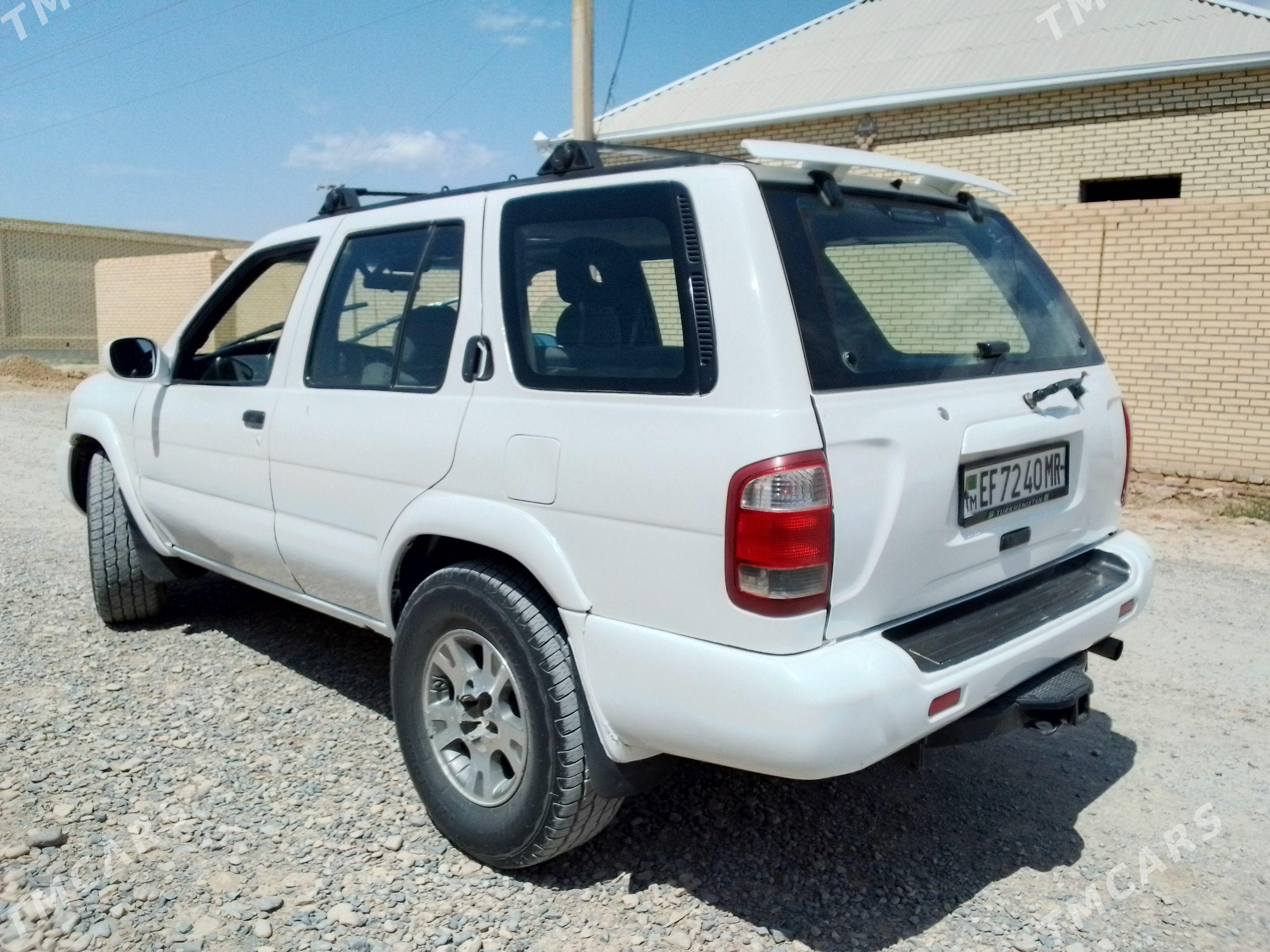 Nissan Pathfinder 2001 - 135 000 TMT - Байрамали - img 1