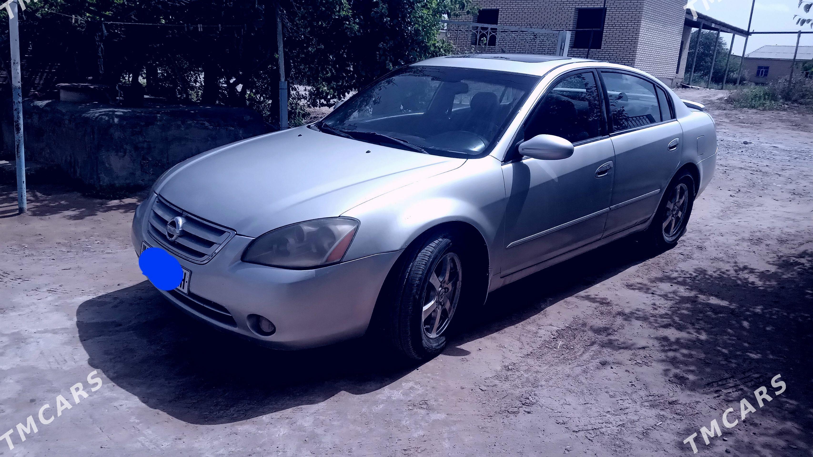 Nissan Altima 2004 - 70 000 TMT - Теджен - img 1