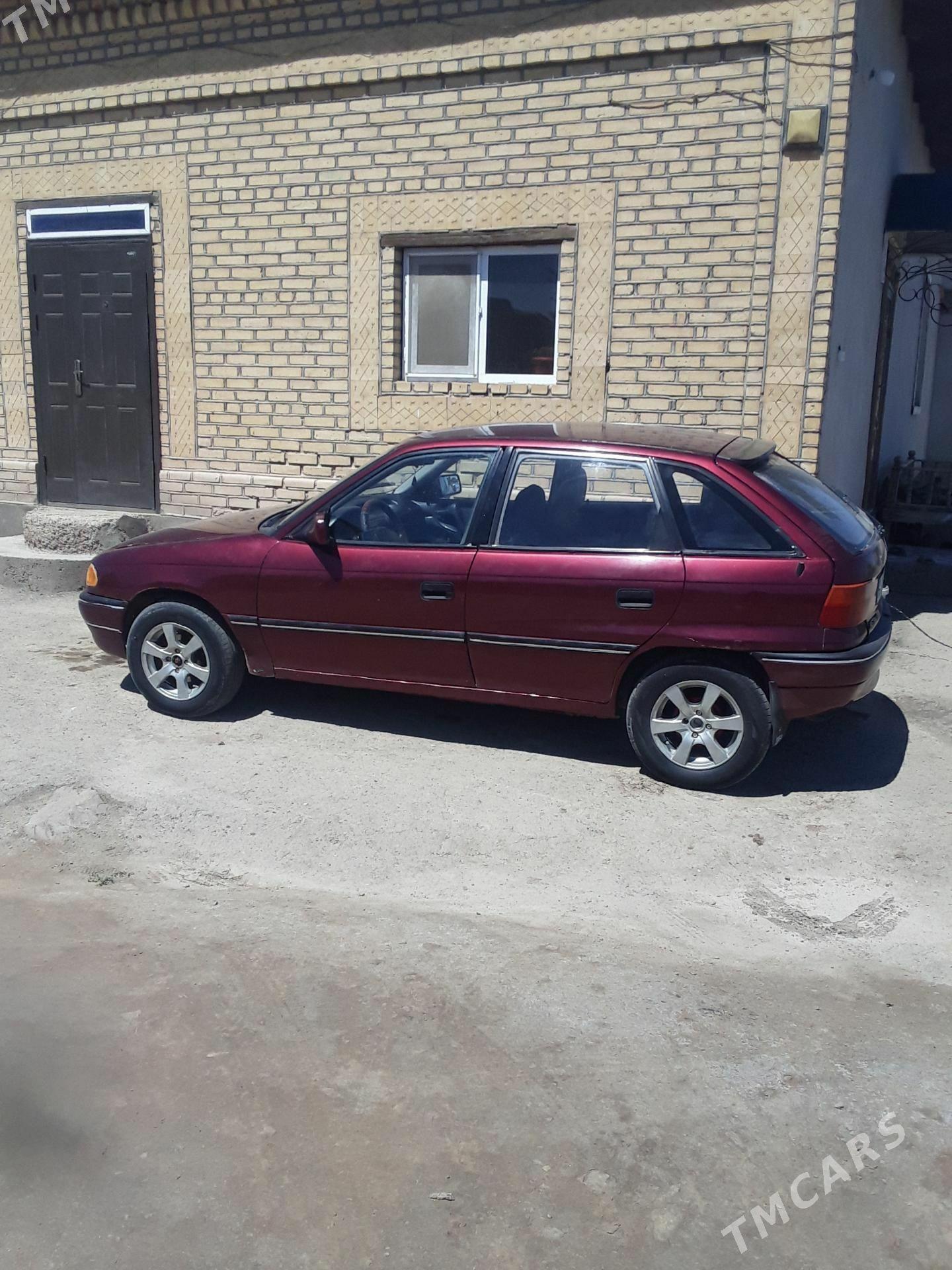 Opel Astra 1992 - 33 000 TMT - Gubadag - img 1
