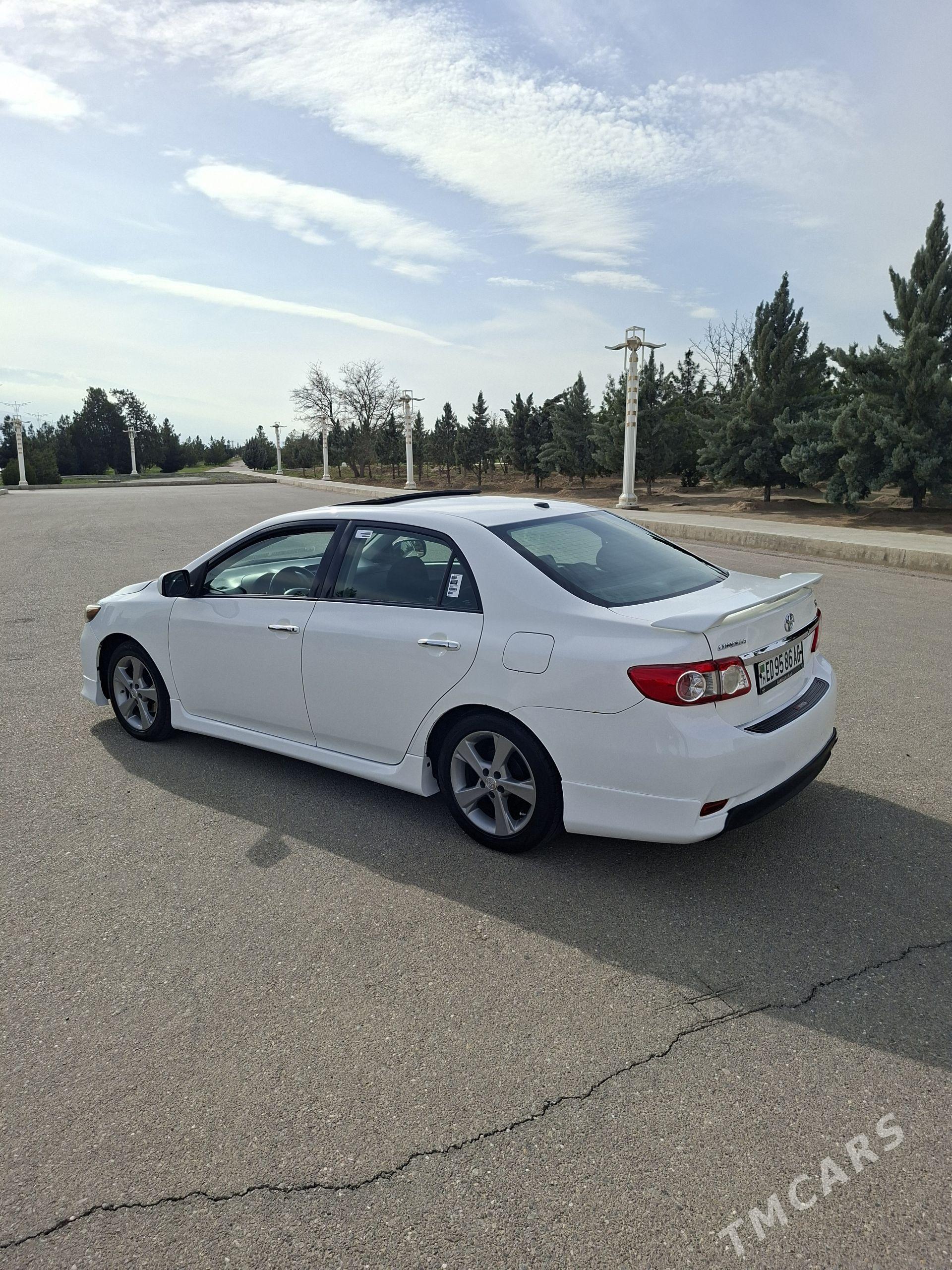 Toyota Corolla 2013 - 186 000 TMT - Ашхабад - img 1