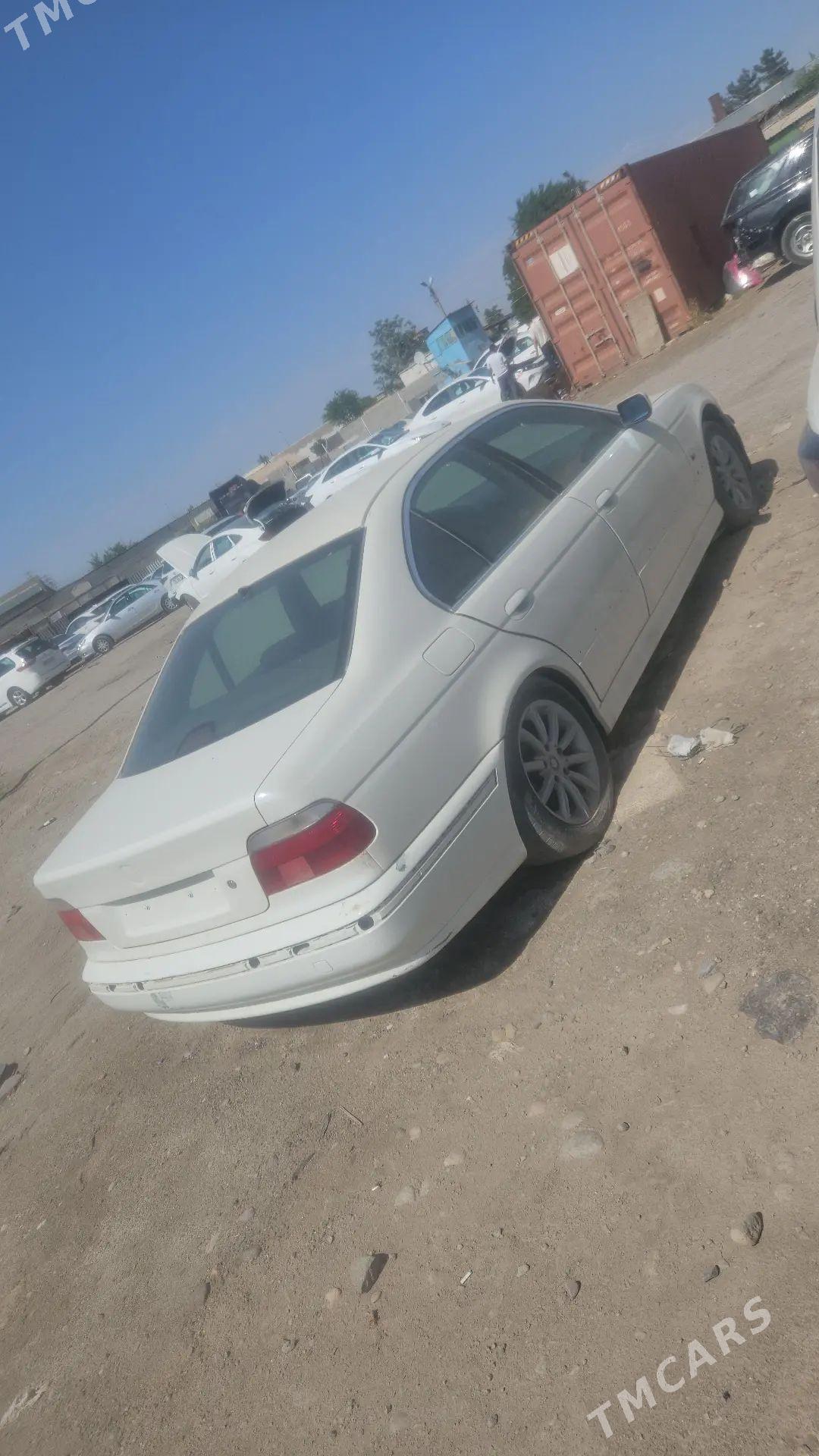 BMW E39 1998 - 75 000 TMT - Мары - img 1