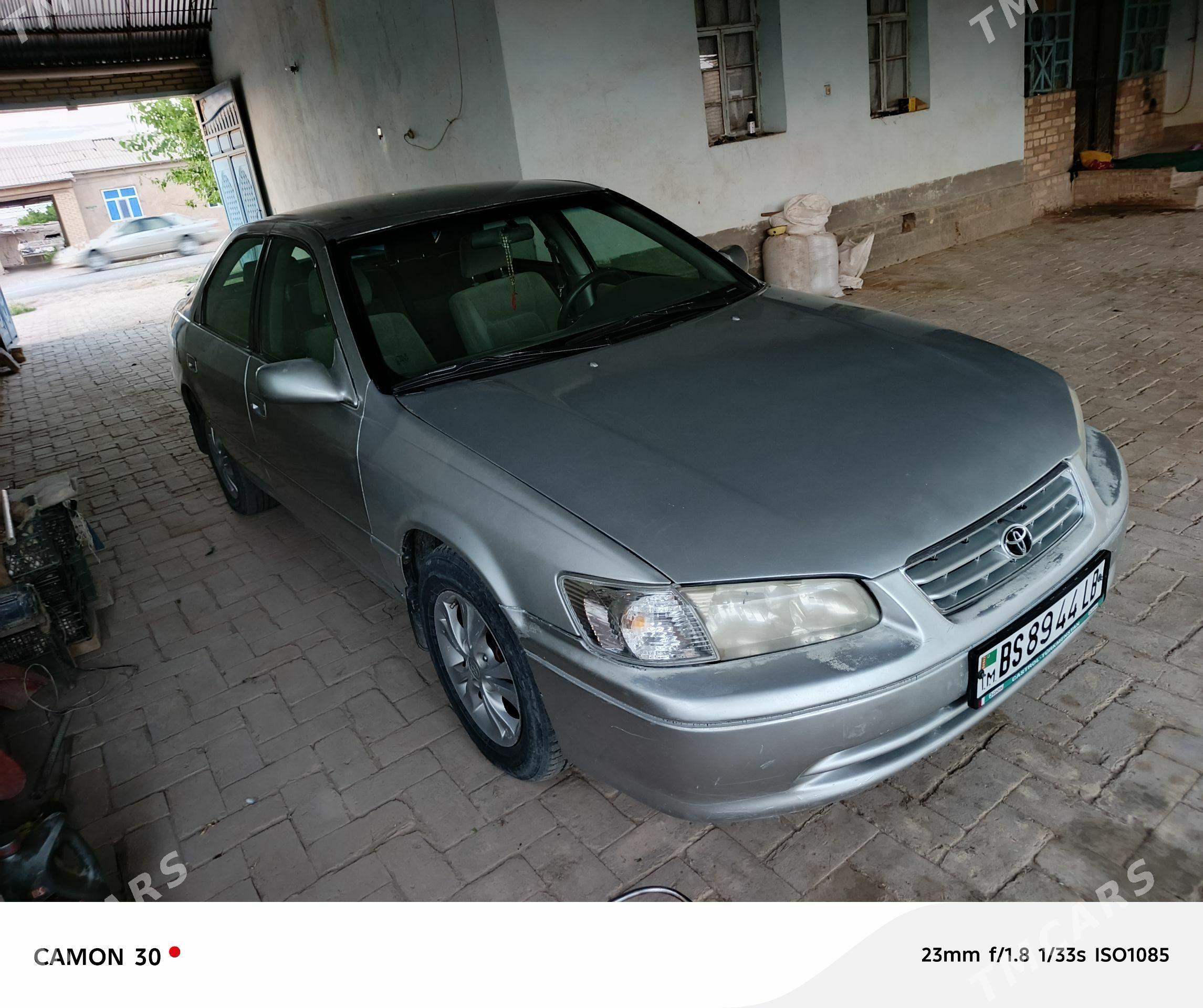 Toyota Camry 2001 - 130 000 TMT - Халач - img 1
