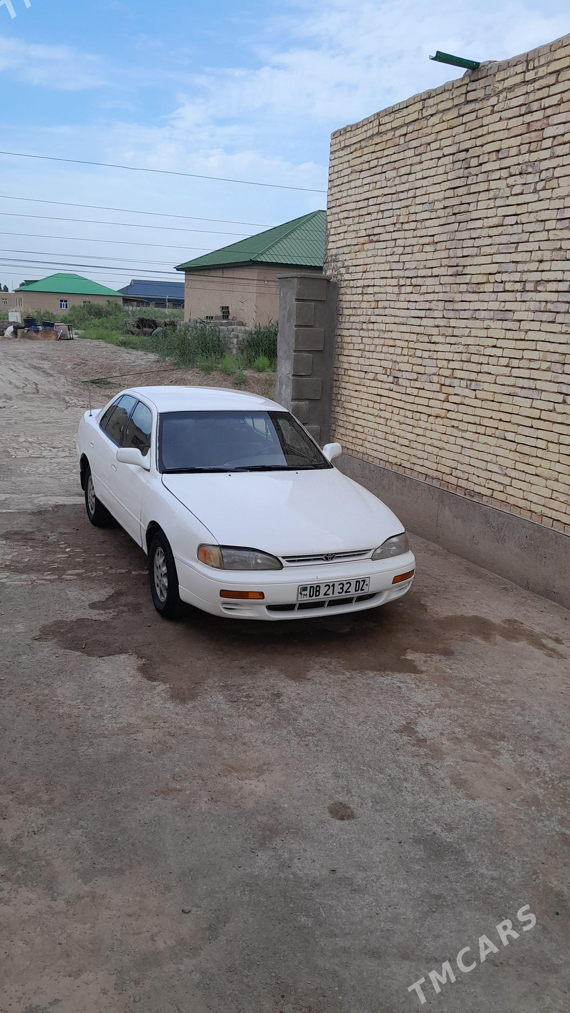 Toyota Camry 1995 - 110 000 TMT - етр. Туркменбаши - img 1