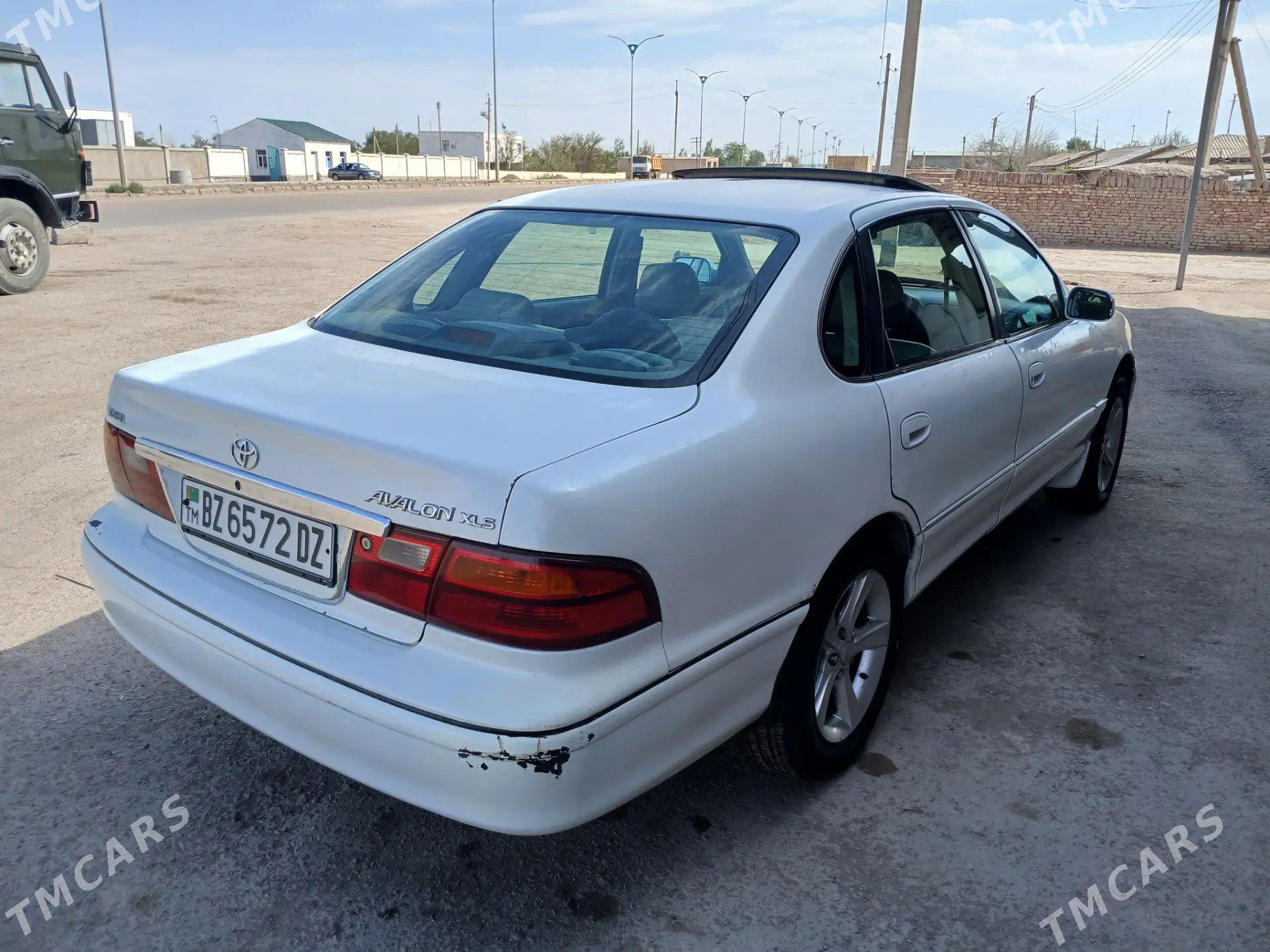 Toyota Avalon 1999 - 155 000 TMT - Губадаг - img 1