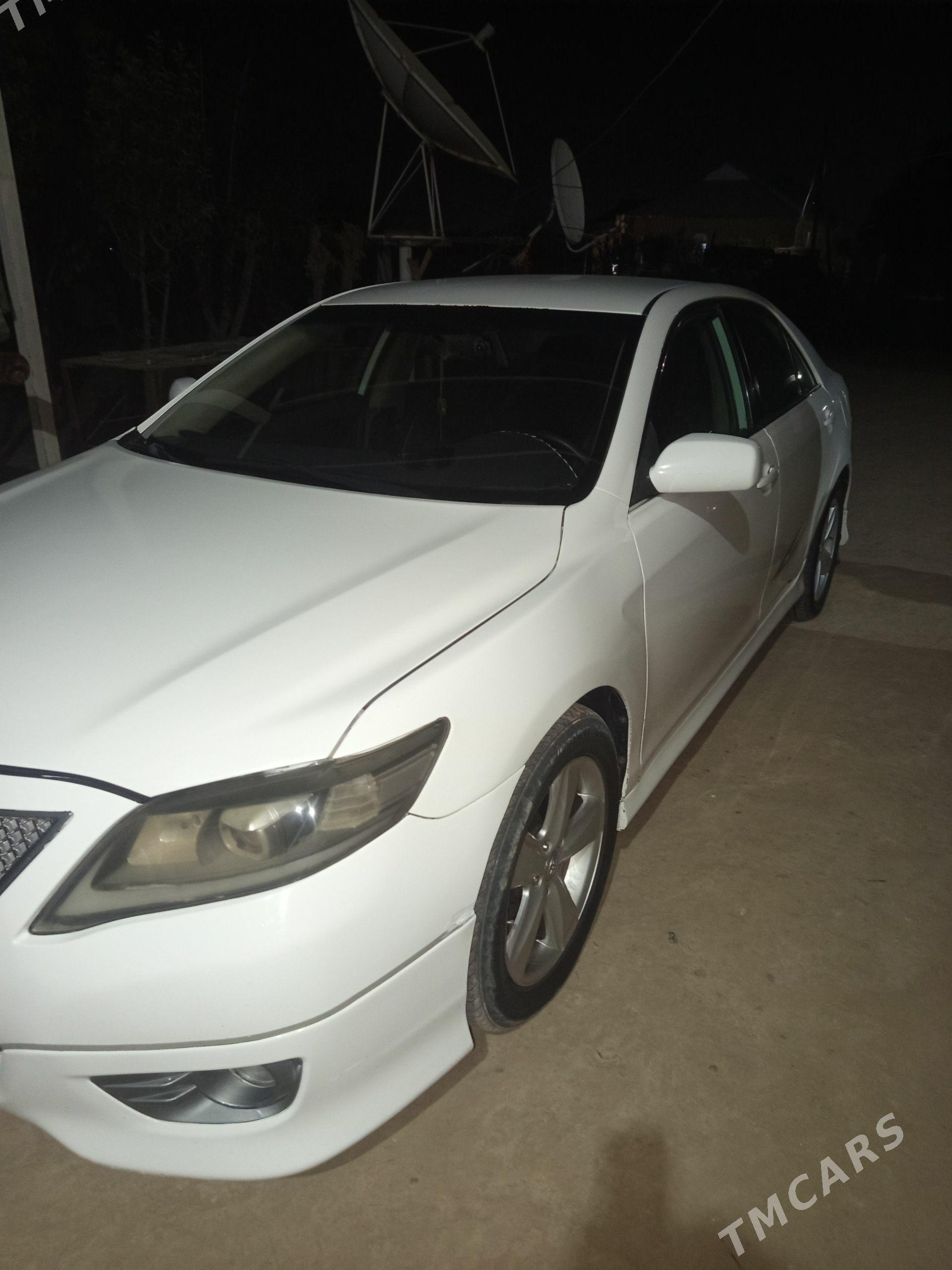 Toyota Camry 2009 - 200 000 TMT - Sakarçäge - img 1