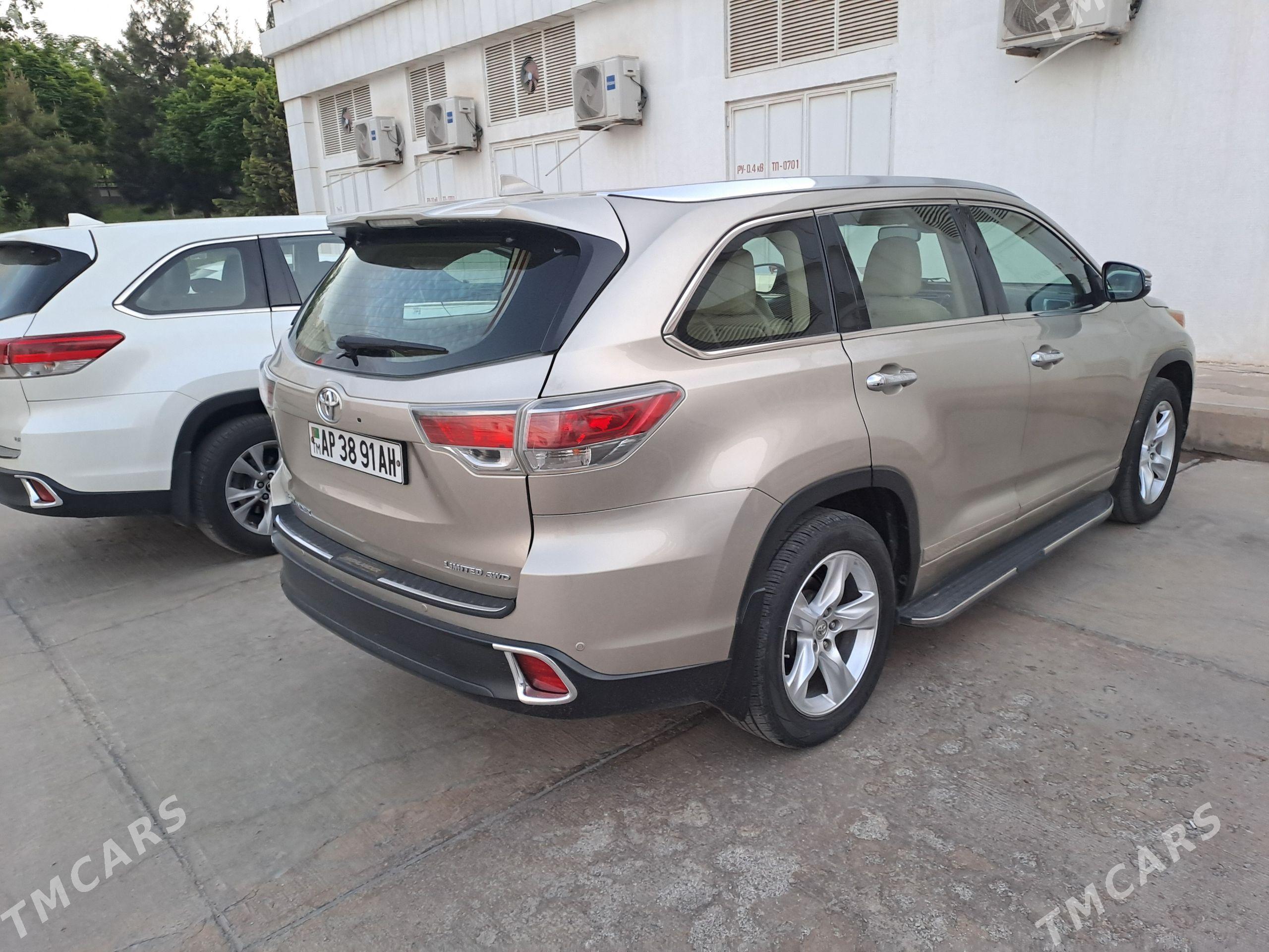 Toyota Highlander 2015 - 425 000 TMT - Анев - img 1