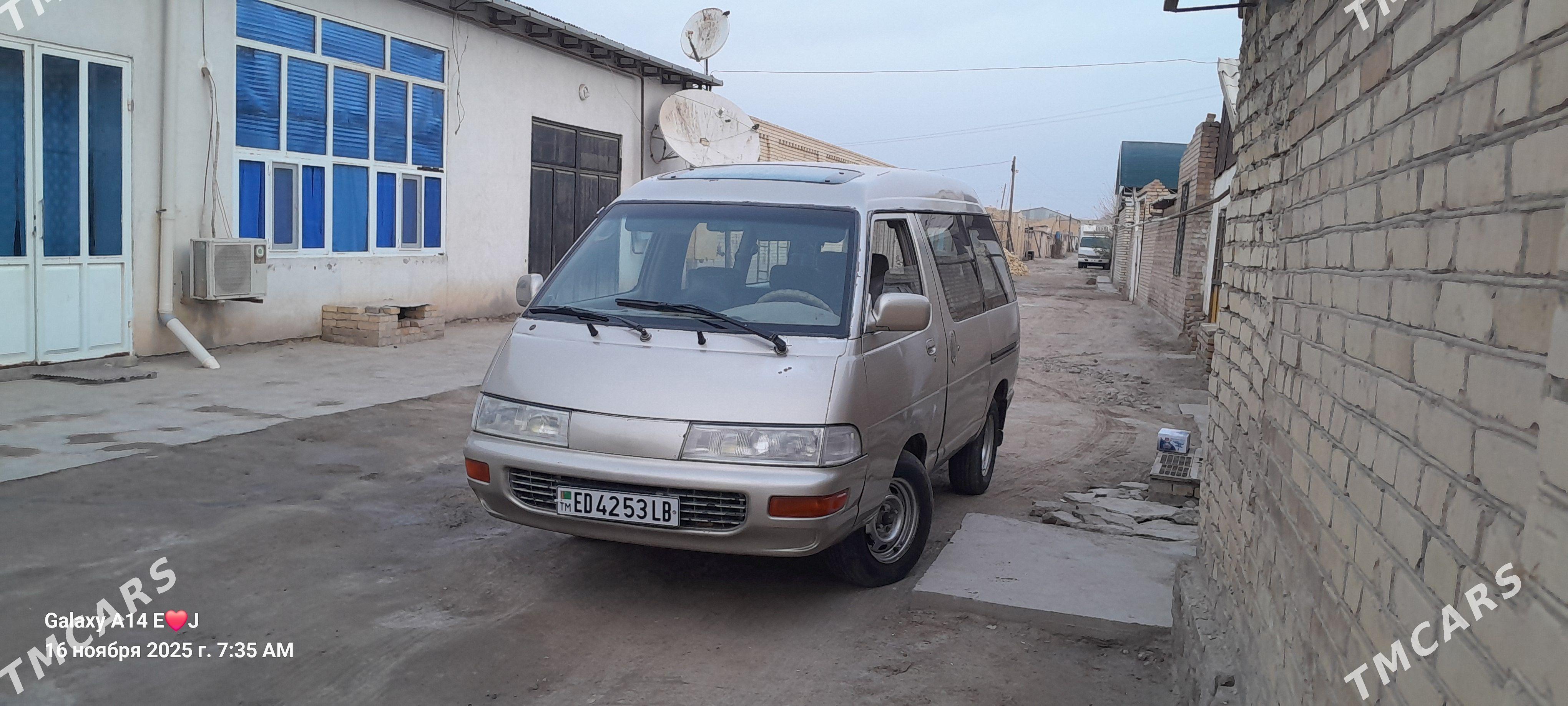 Toyota Town Ace 1992 - 56 000 TMT - Kerki - img 1