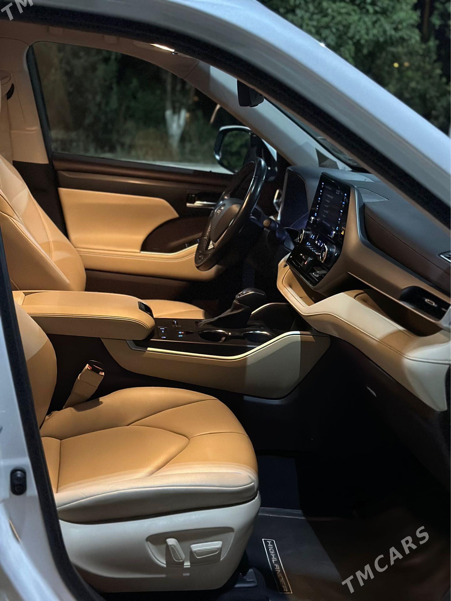 Toyota Highlander 2021 - 598 000 TMT - Aşgabat - img 1