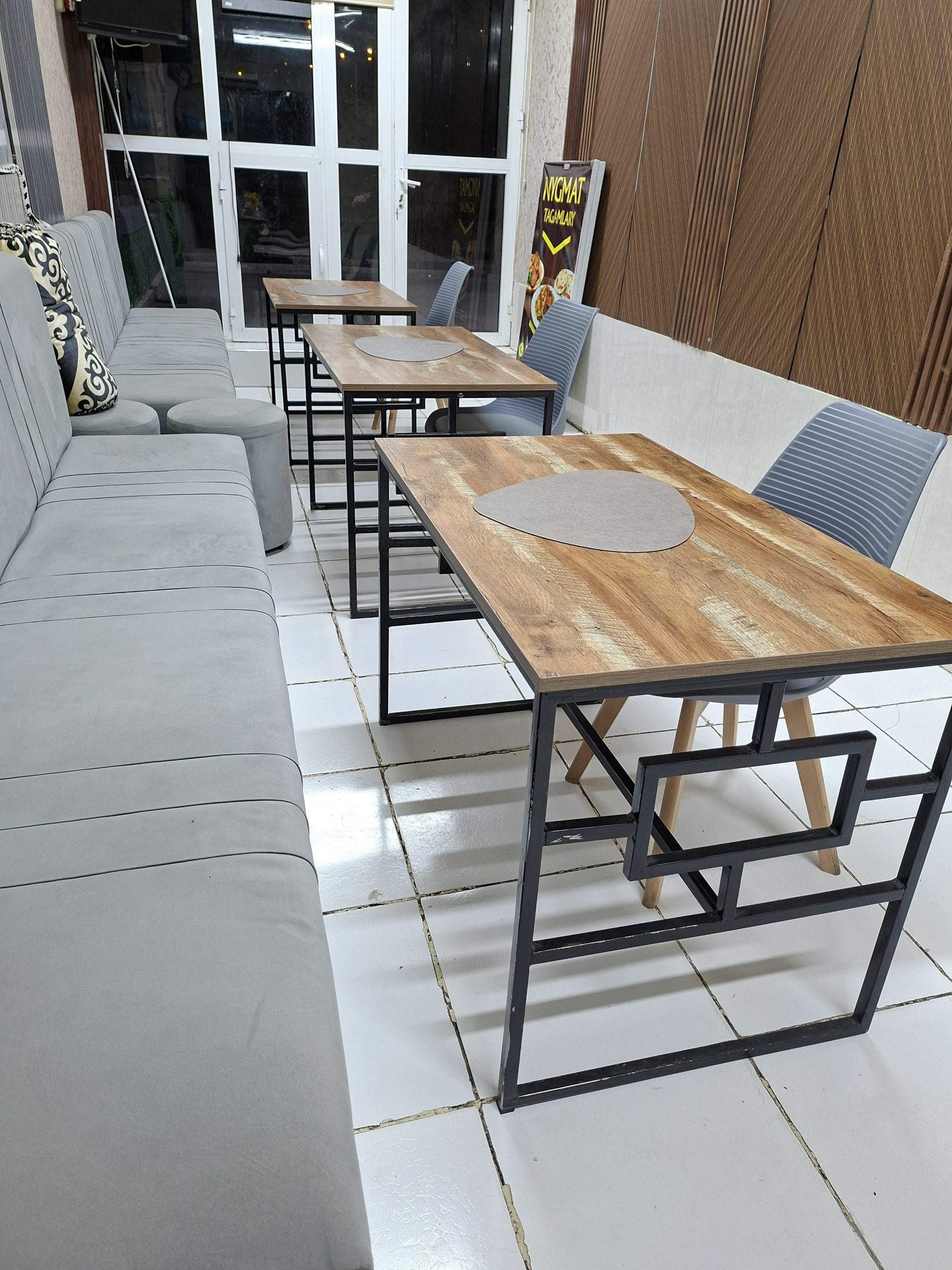 Stol kafe ūçùn we diwan amatly - Гарадамак Шор - img 1