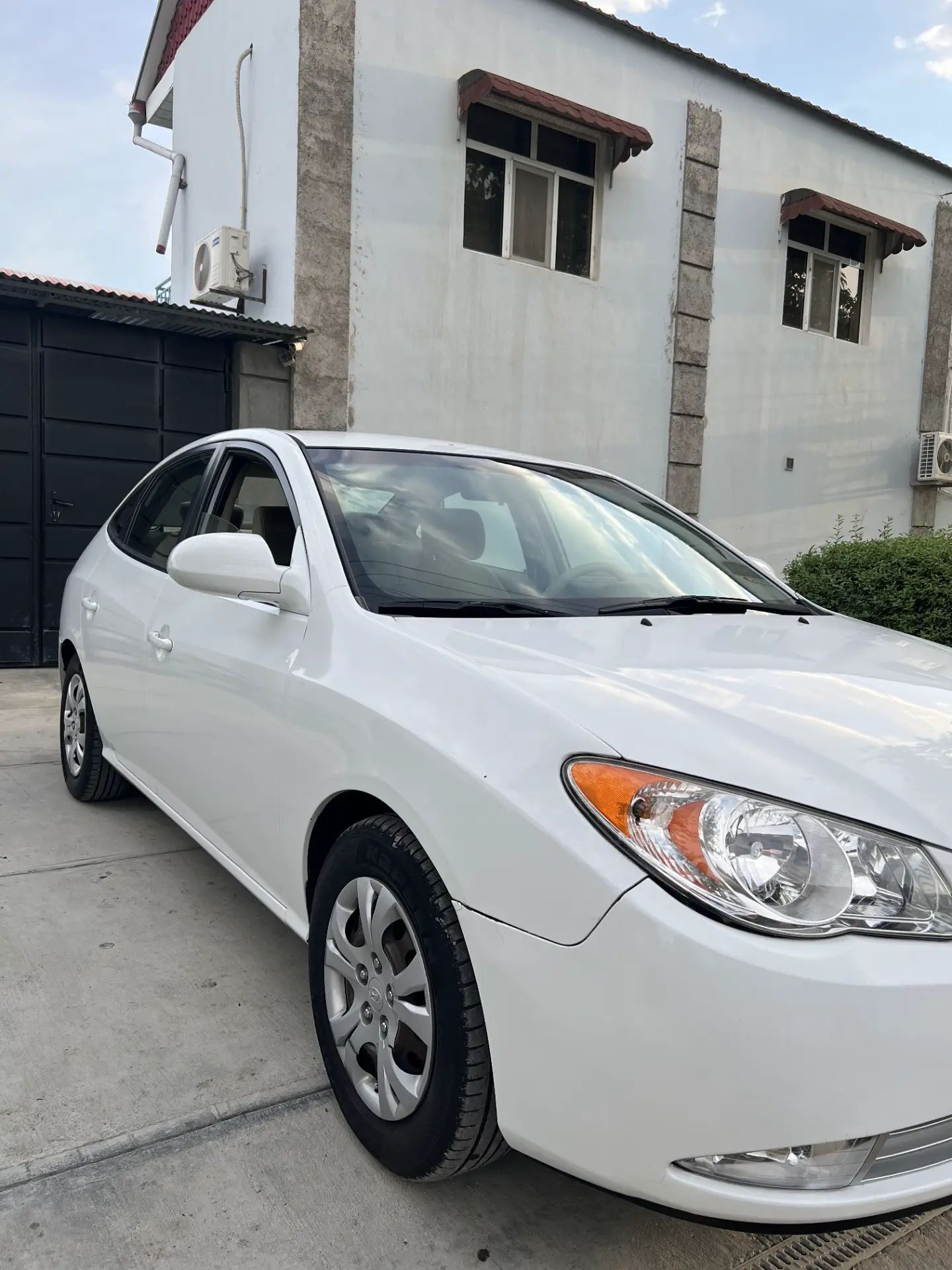 Hyundai Elantra 2010 - 150 000 TMT - Bedew - img 1