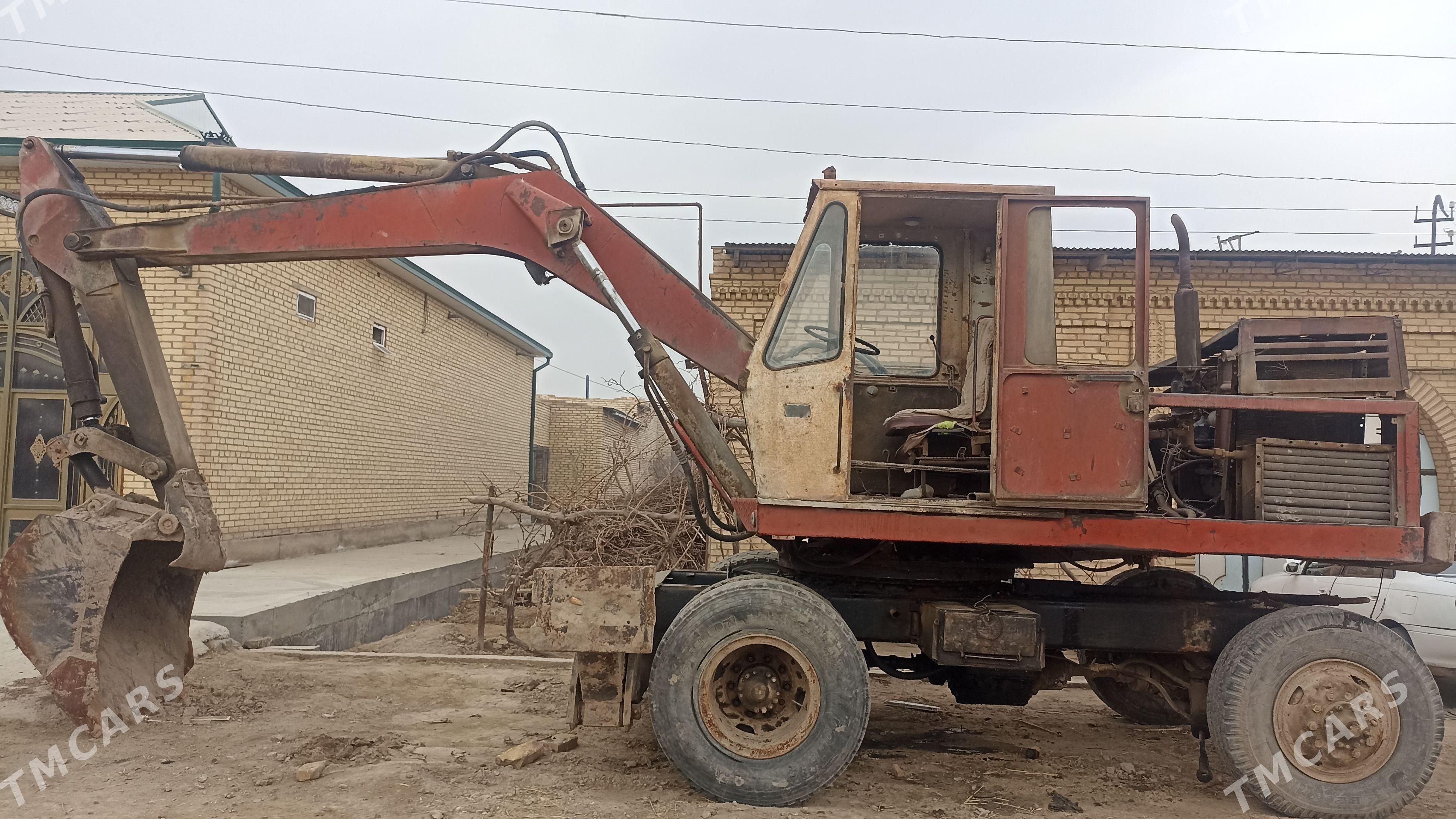 MTZ 80 1987 - 90 000 TMT - Дянев - img 1