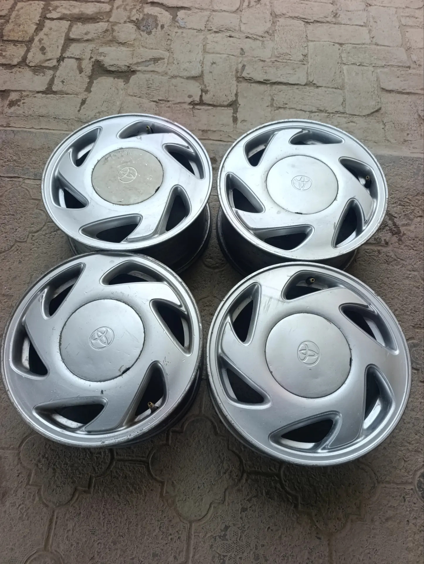 15 lik Diska Sienna 2 200 TMT - Керки - img 1