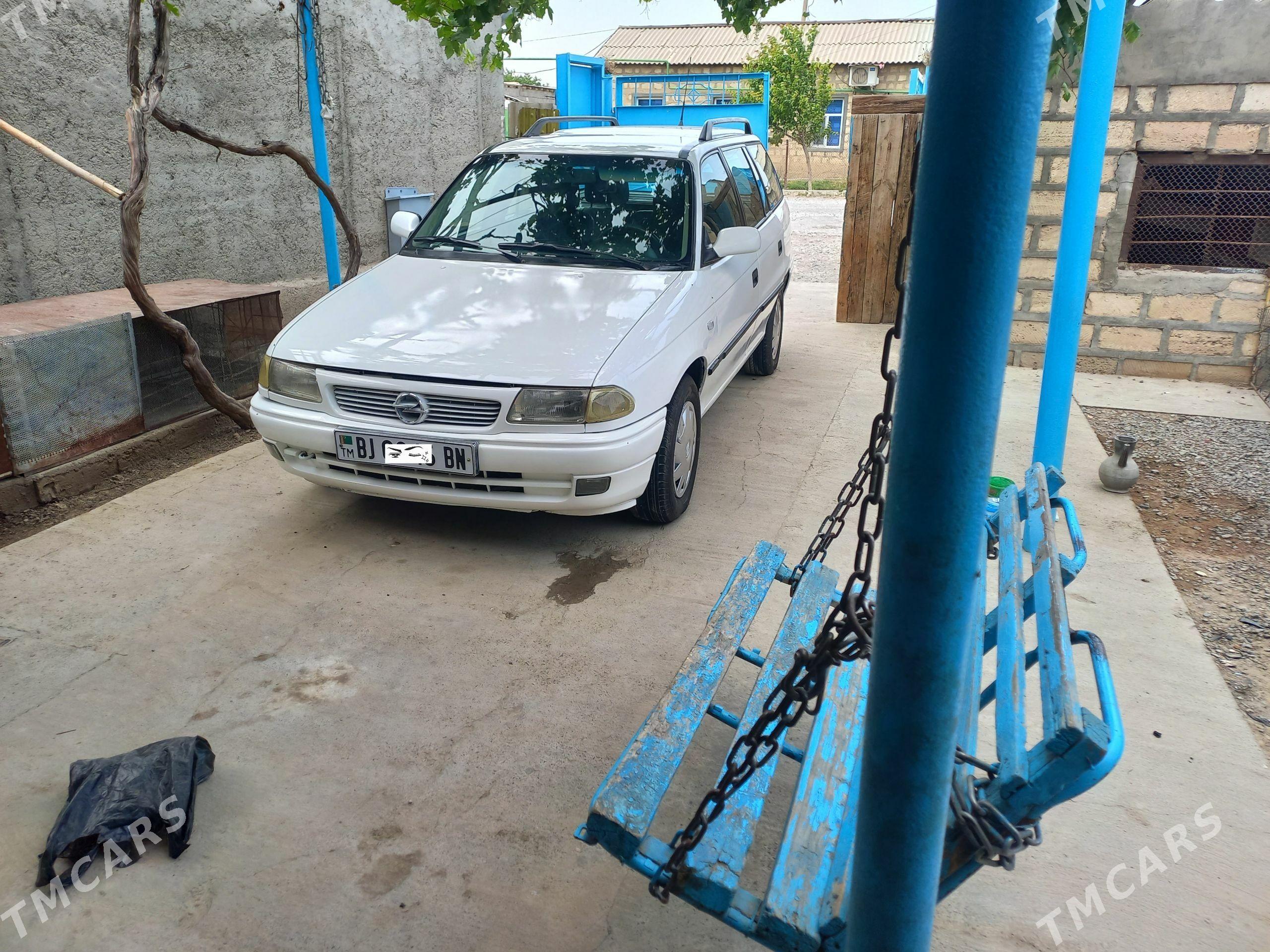Opel Astra 1995 - 60 000 TMT - Gyzylarbat - img 1
