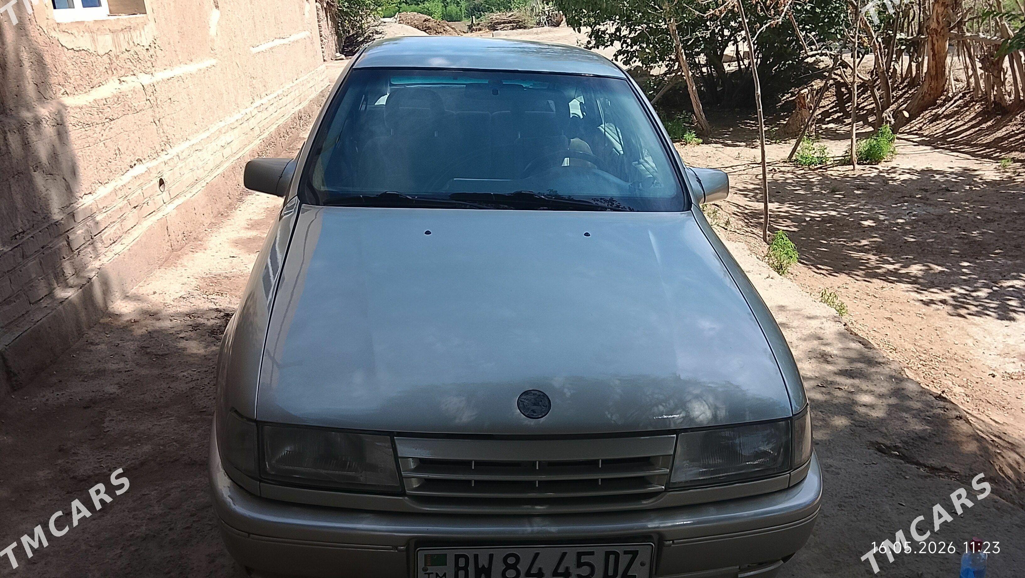 Opel Vectra 1990 - 30 000 TMT - Губадаг - img 1