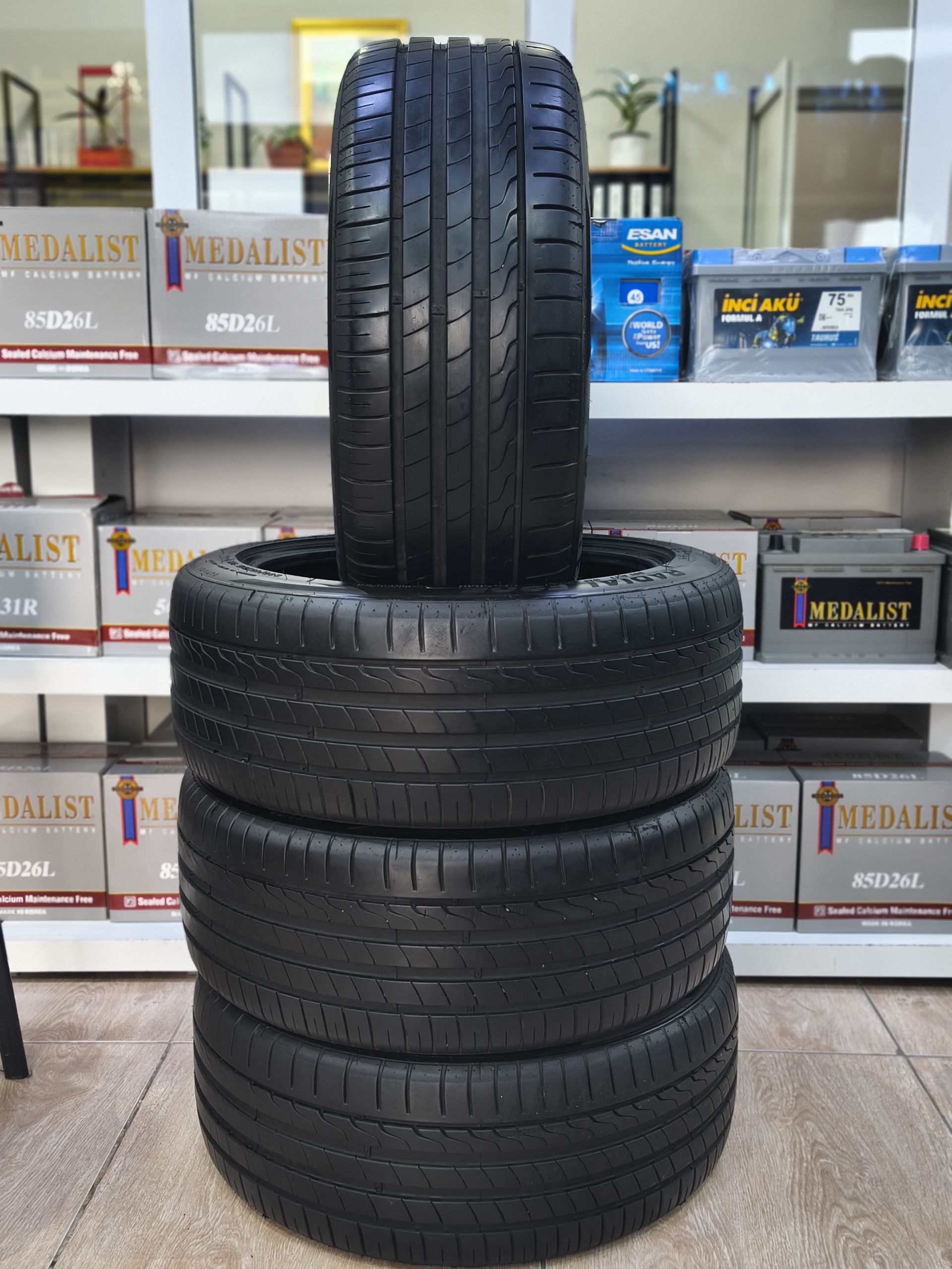 235/45R18 MINERVA 2 800 TMT - Гаудан "А" - img 1