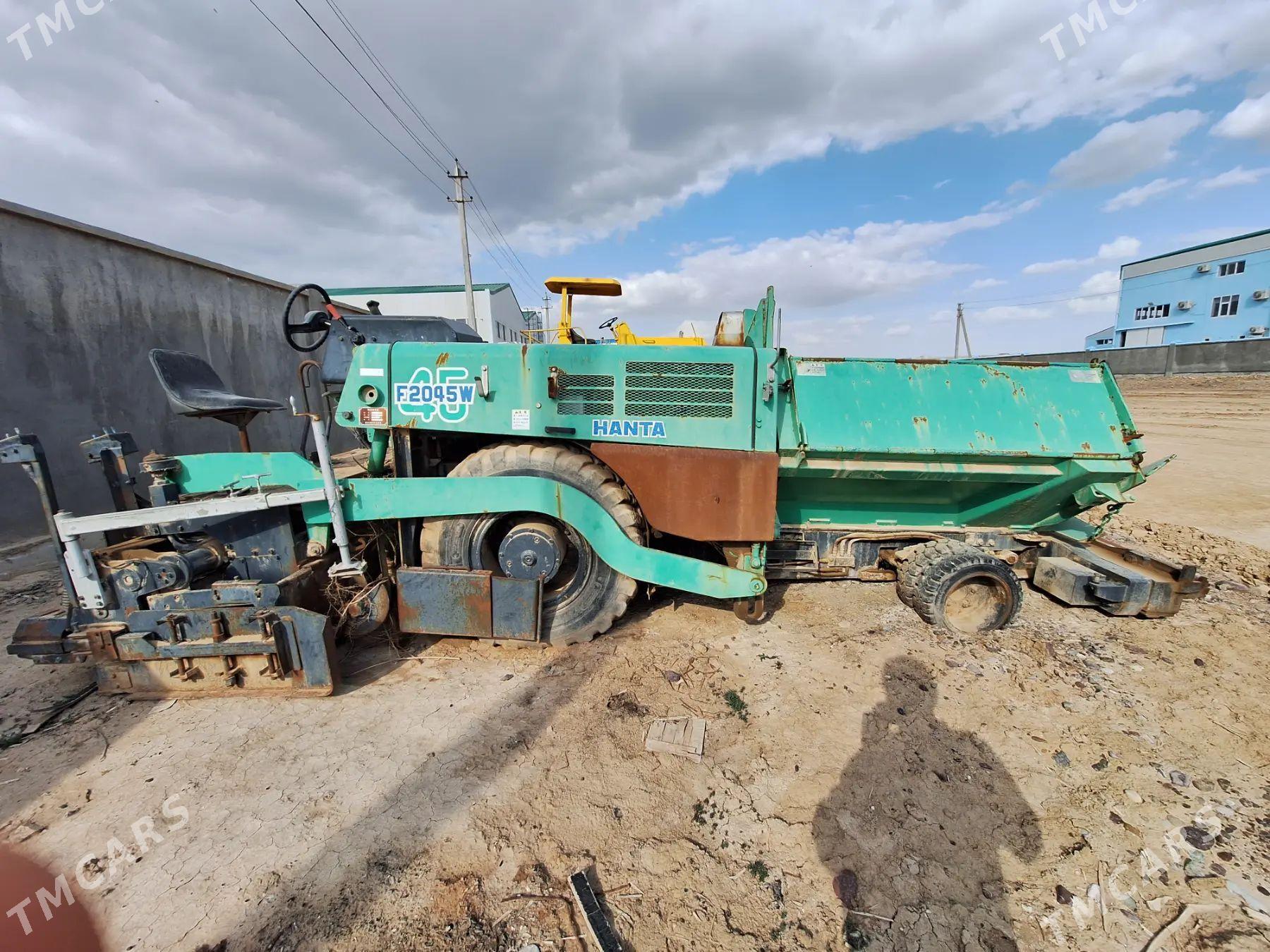 JCB 3CX Pothole Master 2005 - 900 000 TMT - Aşgabat - img 1