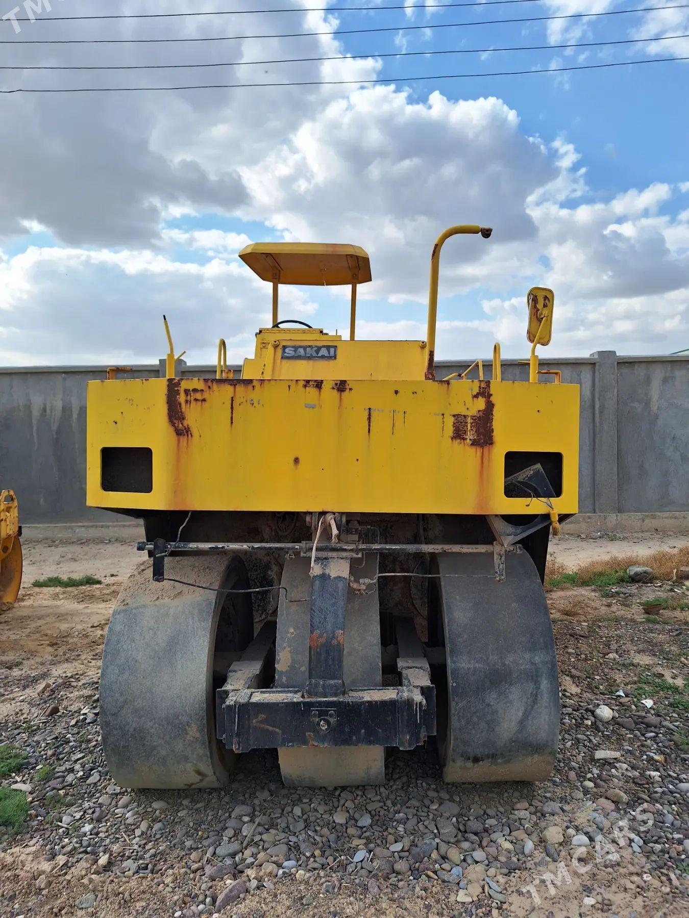 Komatsu WA470-8 2006 - 800 000 TMT - Aşgabat - img 1
