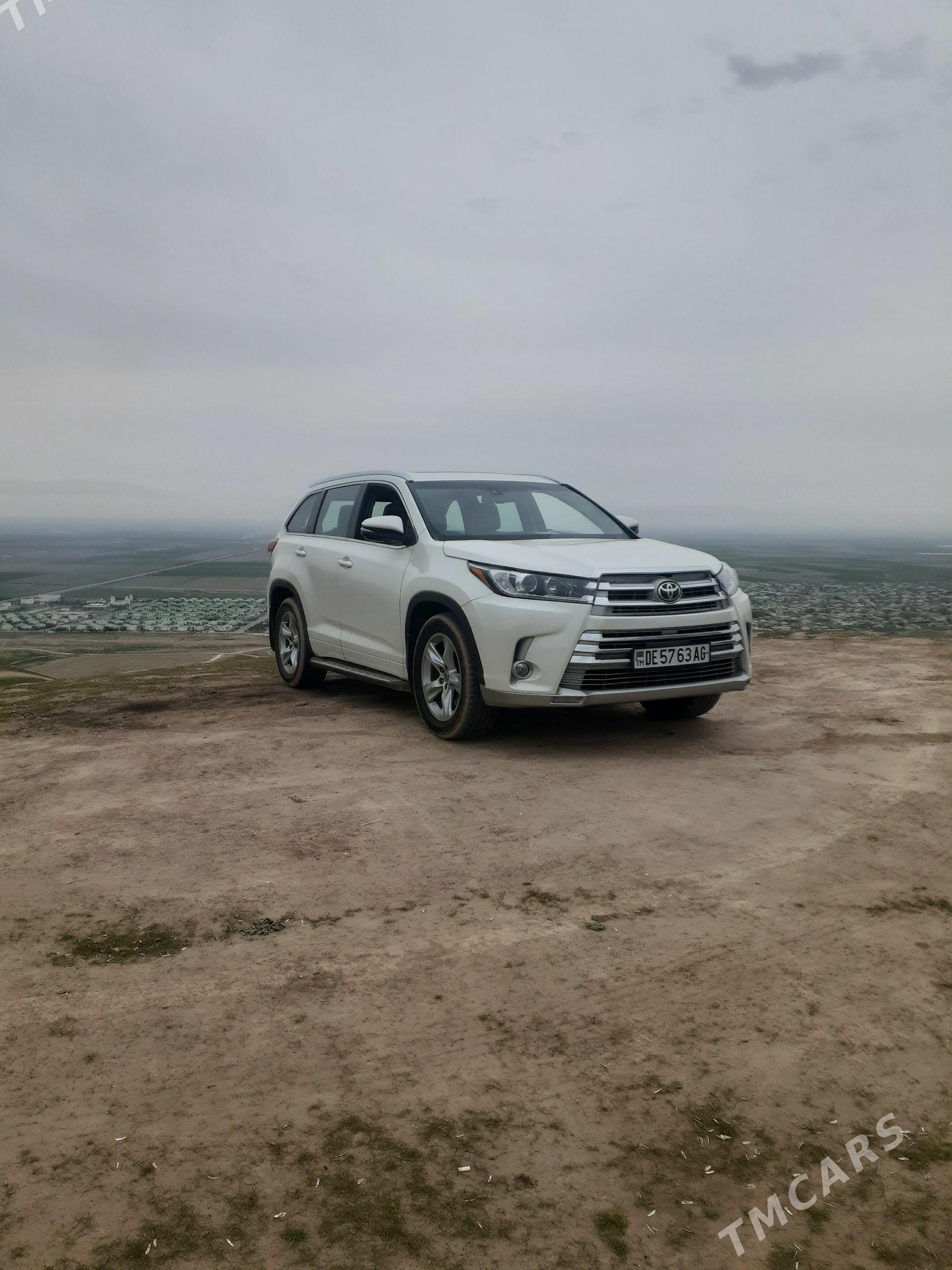 Toyota Highlander 2017 - 400 000 TMT - Aşgabat - img 1