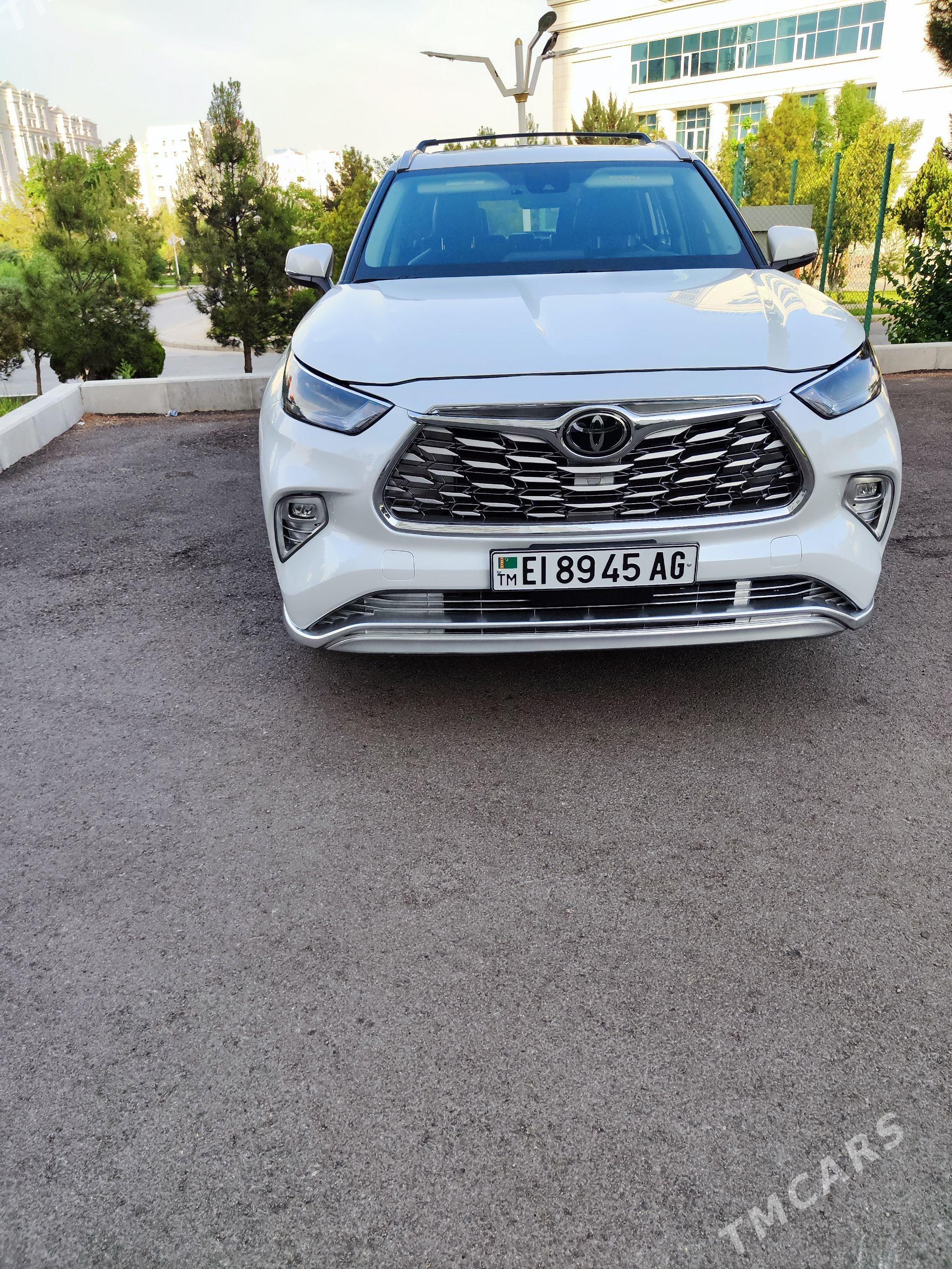 Toyota Highlander 2022 - 695 000 TMT - Ашхабад - img 1