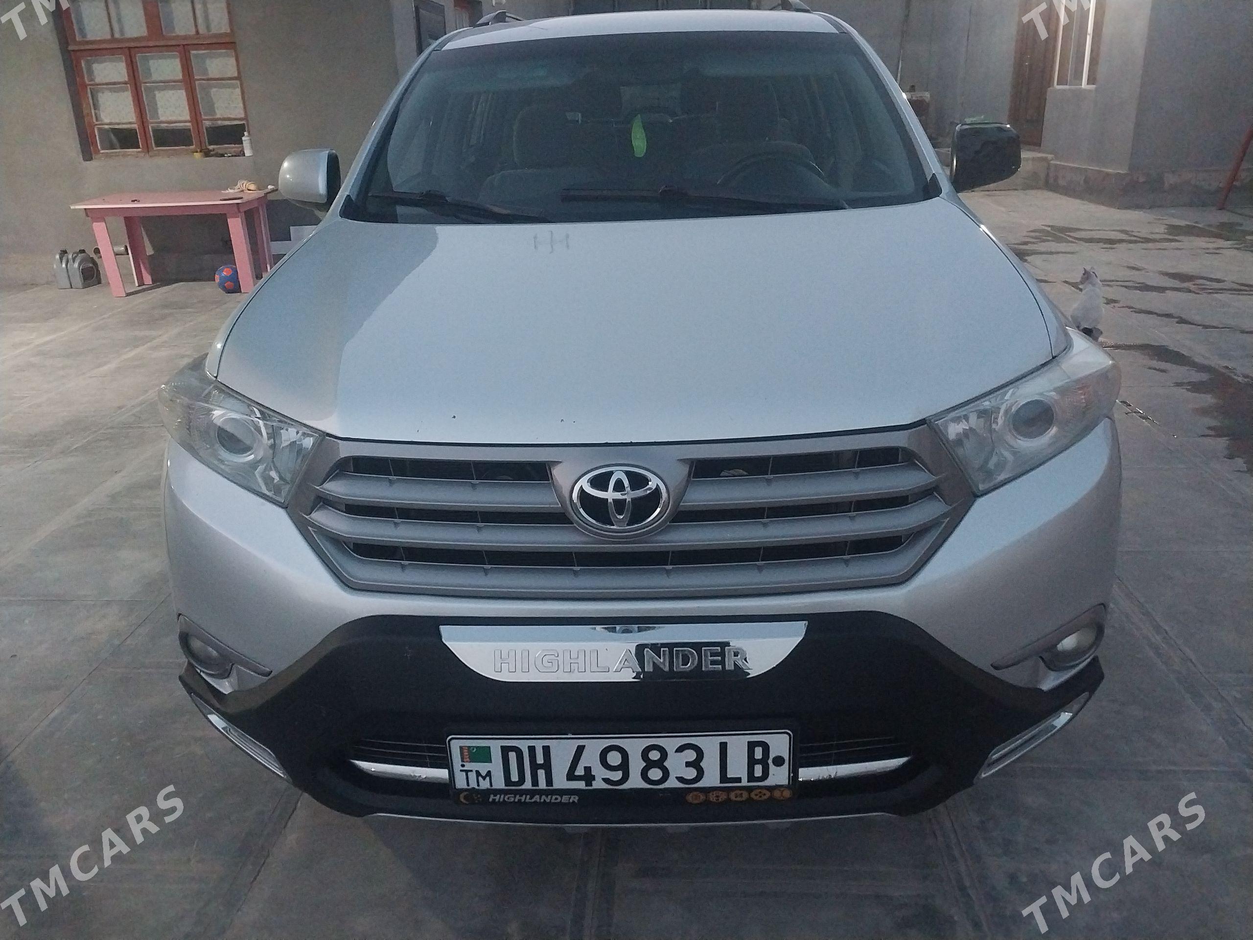 Toyota Highlander 2012 - 360 000 TMT - Мары - img 1