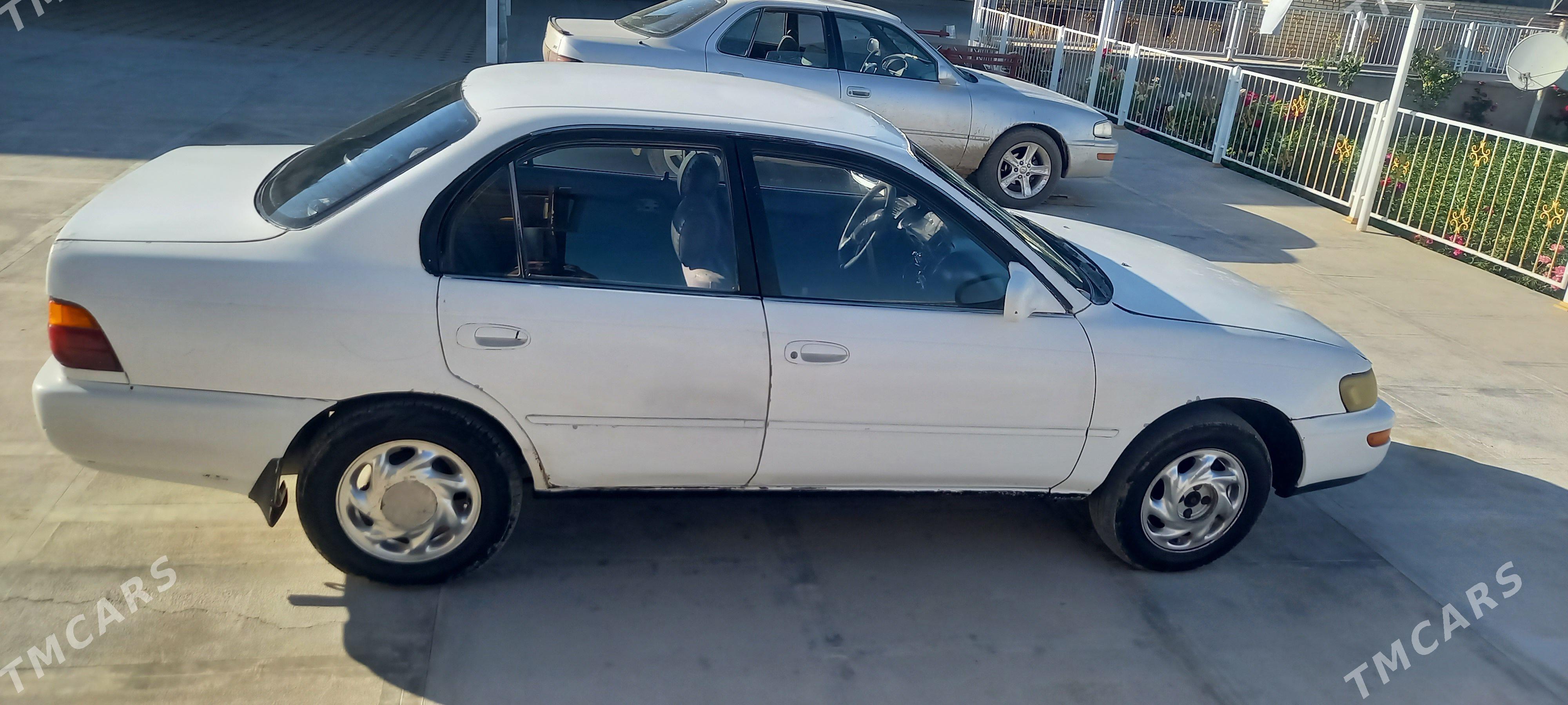 Toyota Corolla 1993 - 50 000 TMT - Векильбазар - img 1