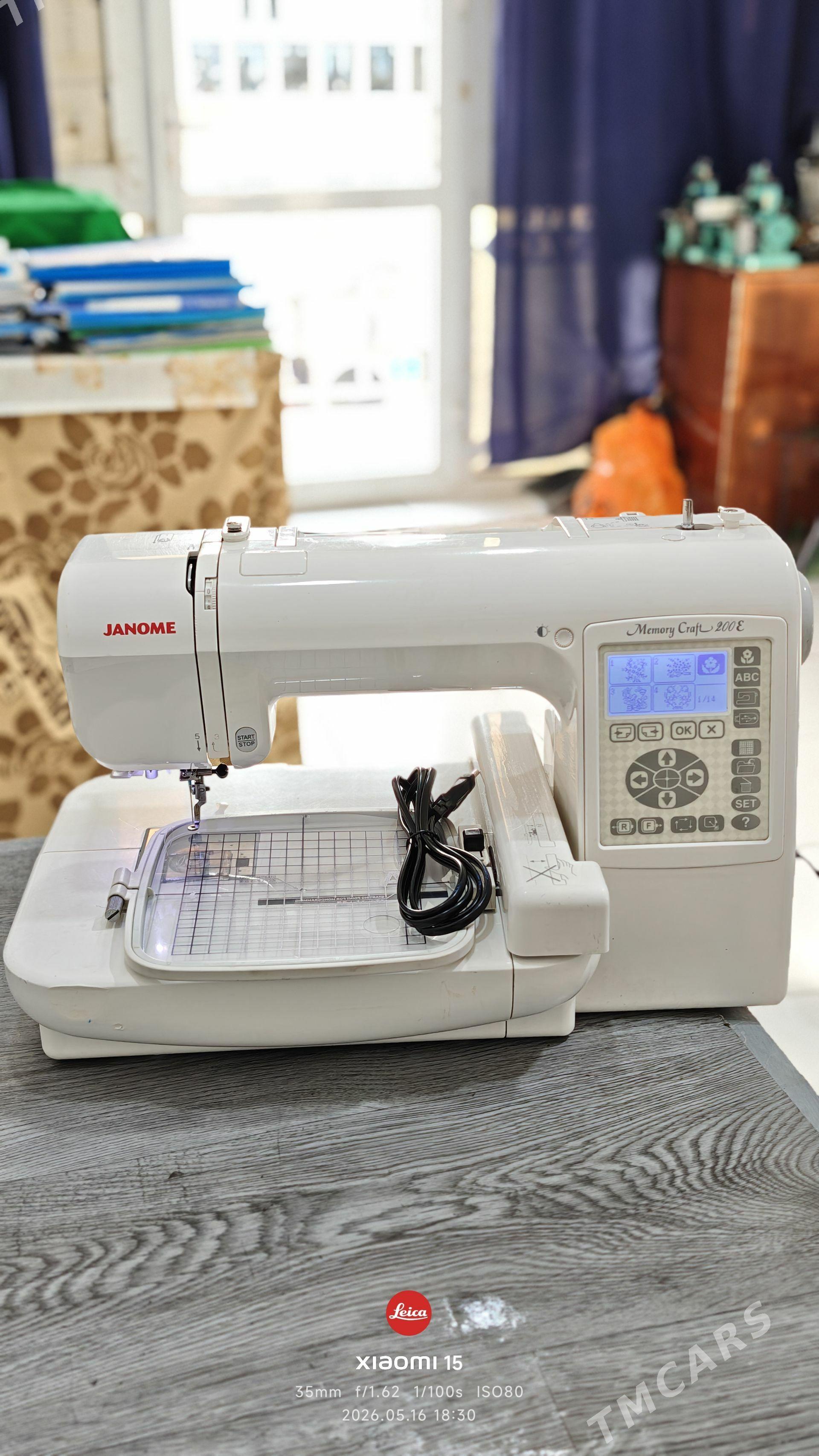 JANOME 200E - Mary - img 1