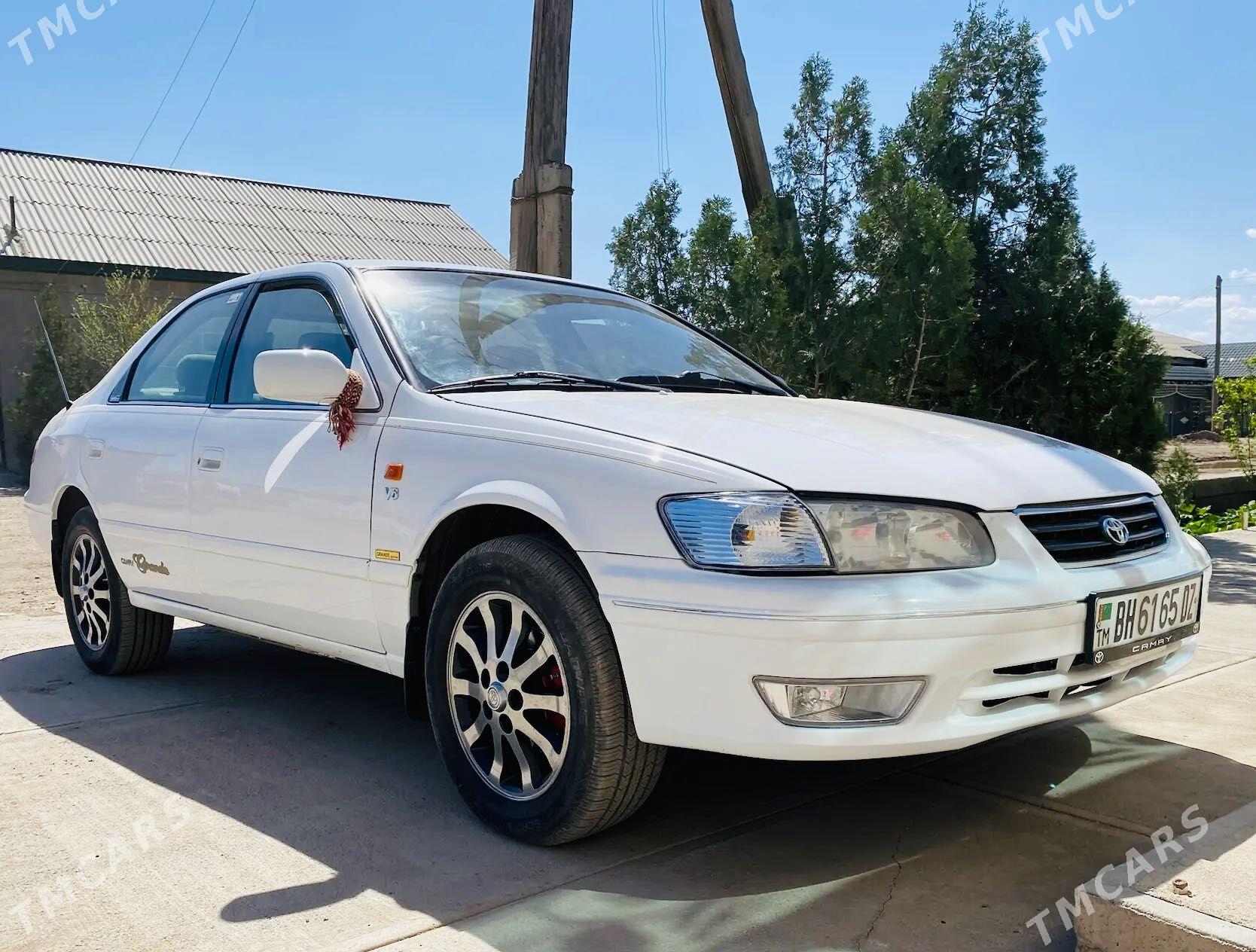Toyota Camry 2000 - 175 000 TMT - Акдепе - img 1