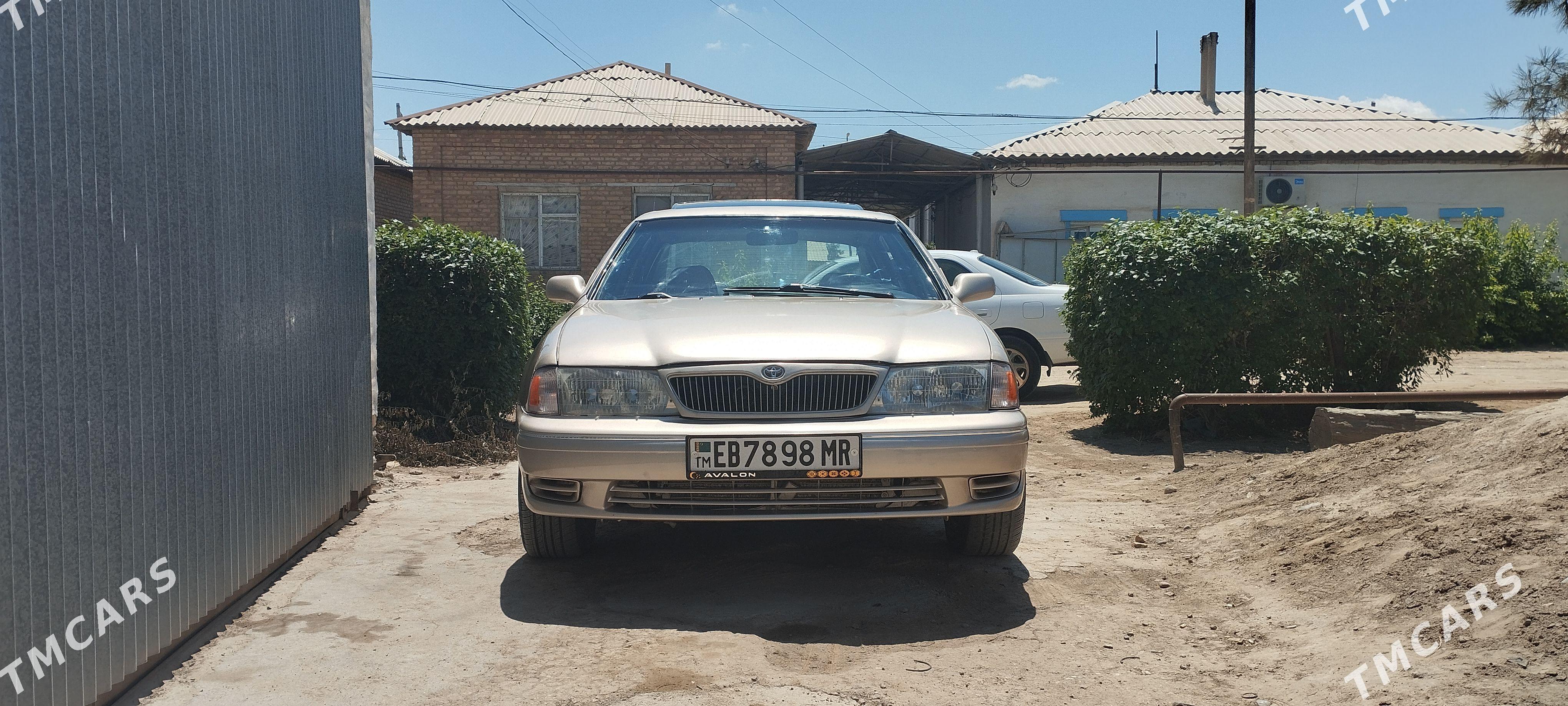 Toyota Avalon 1995 - 115 000 TMT - Sakarçäge - img 1
